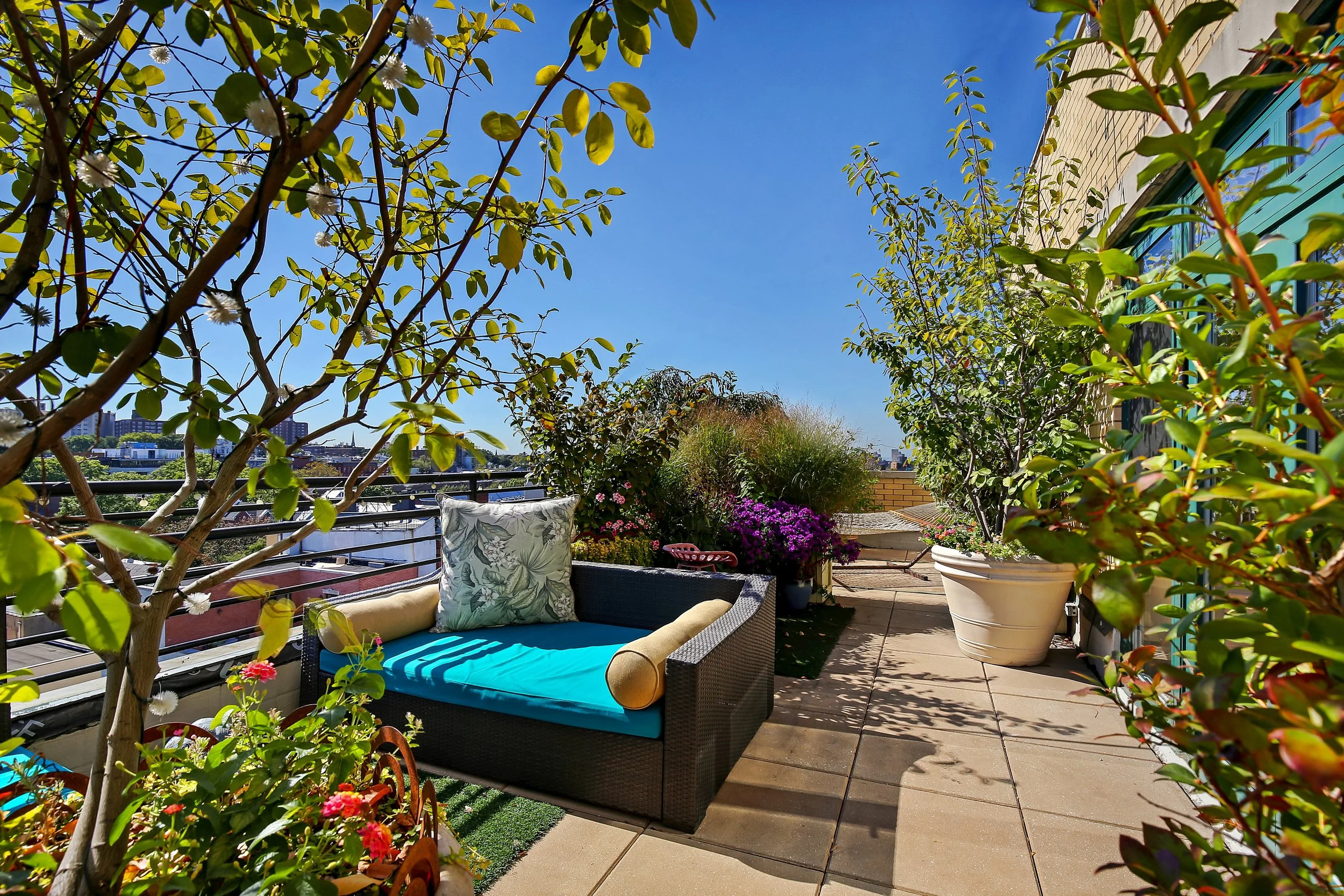13_630WashingtonAve_Unit6C_144_Terrace3_HiRes.jpg