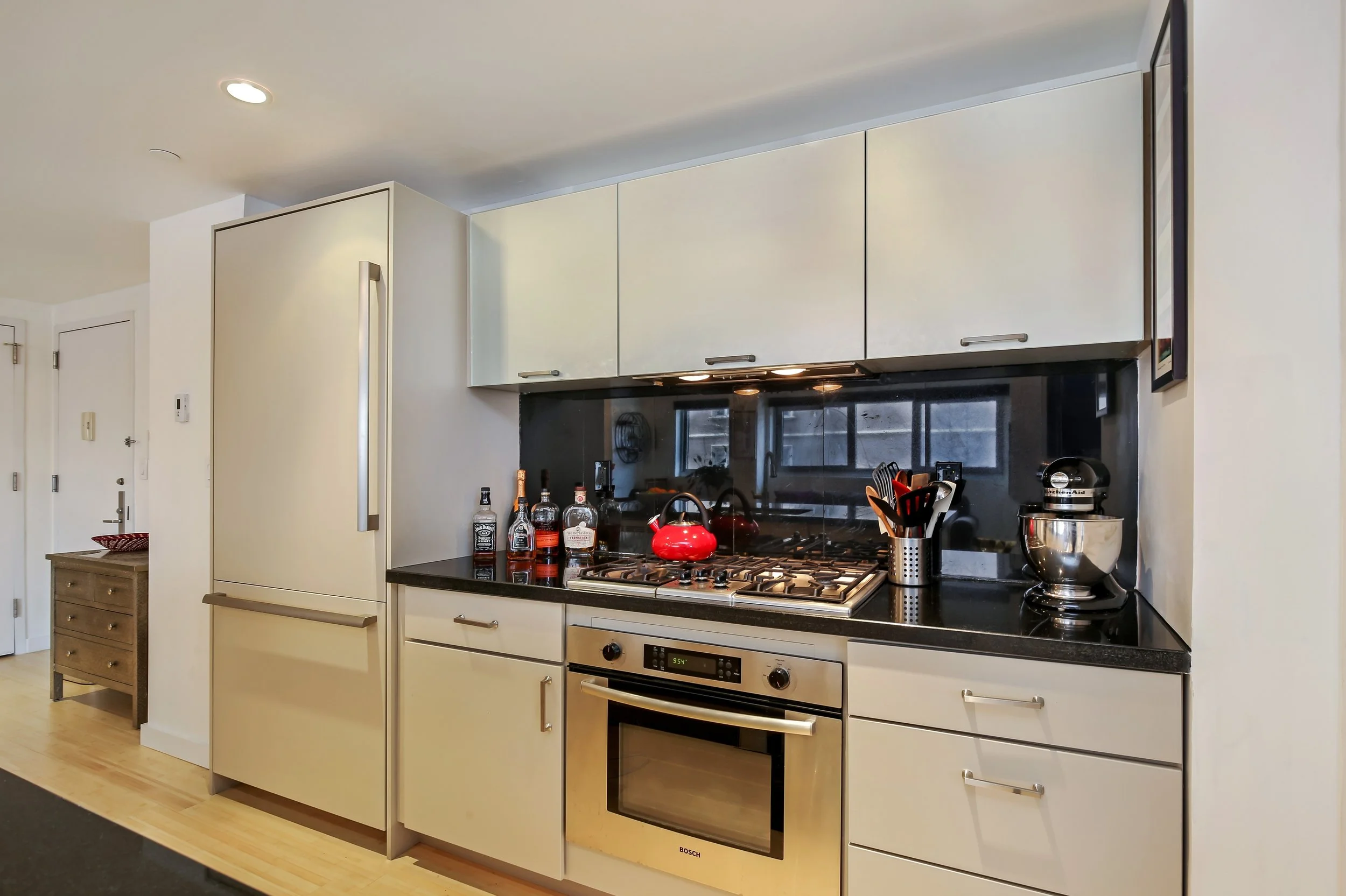 4_560CarrollStreet_2C_177_Kitchen_HiRes.jpg