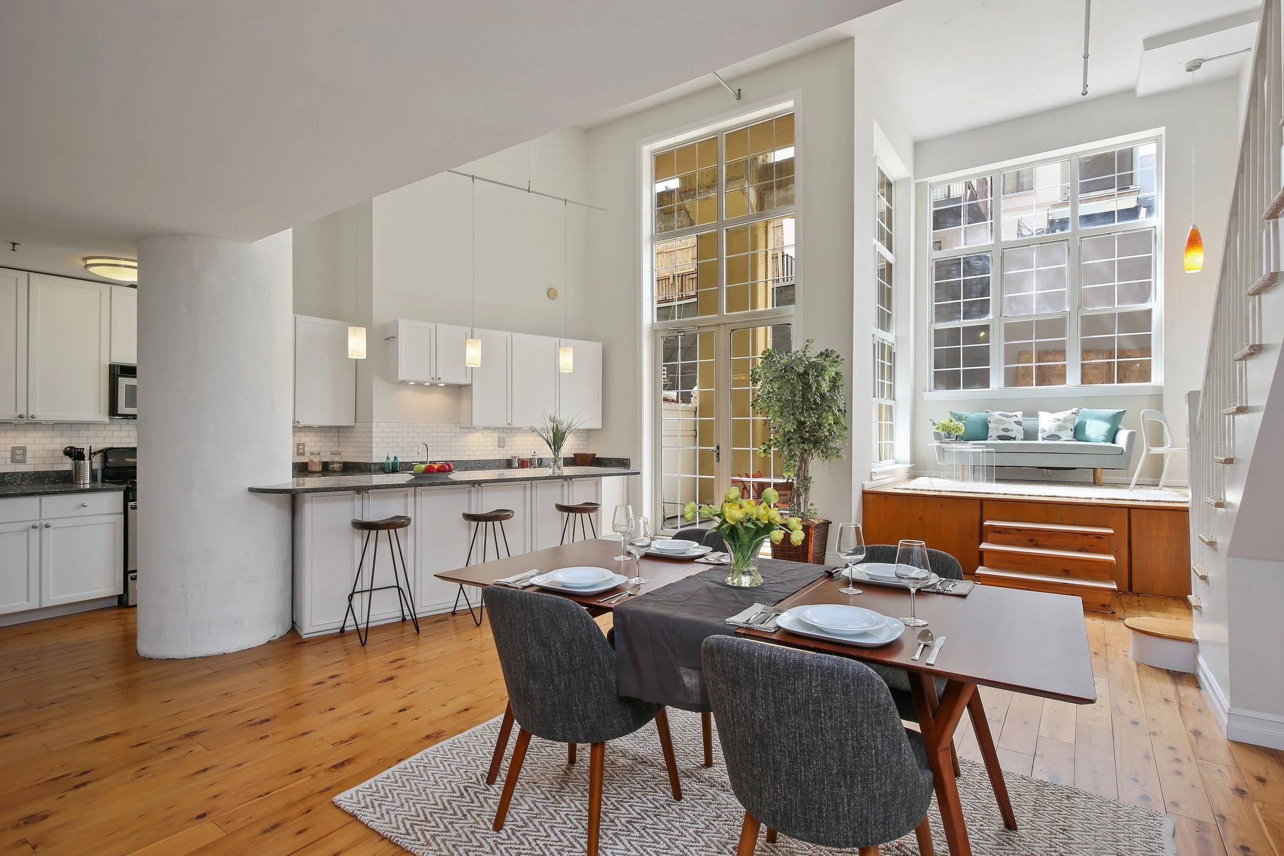 04_689MyrtleAvenue_1I_92_KitchenDiningRoom_HiRes.jpg