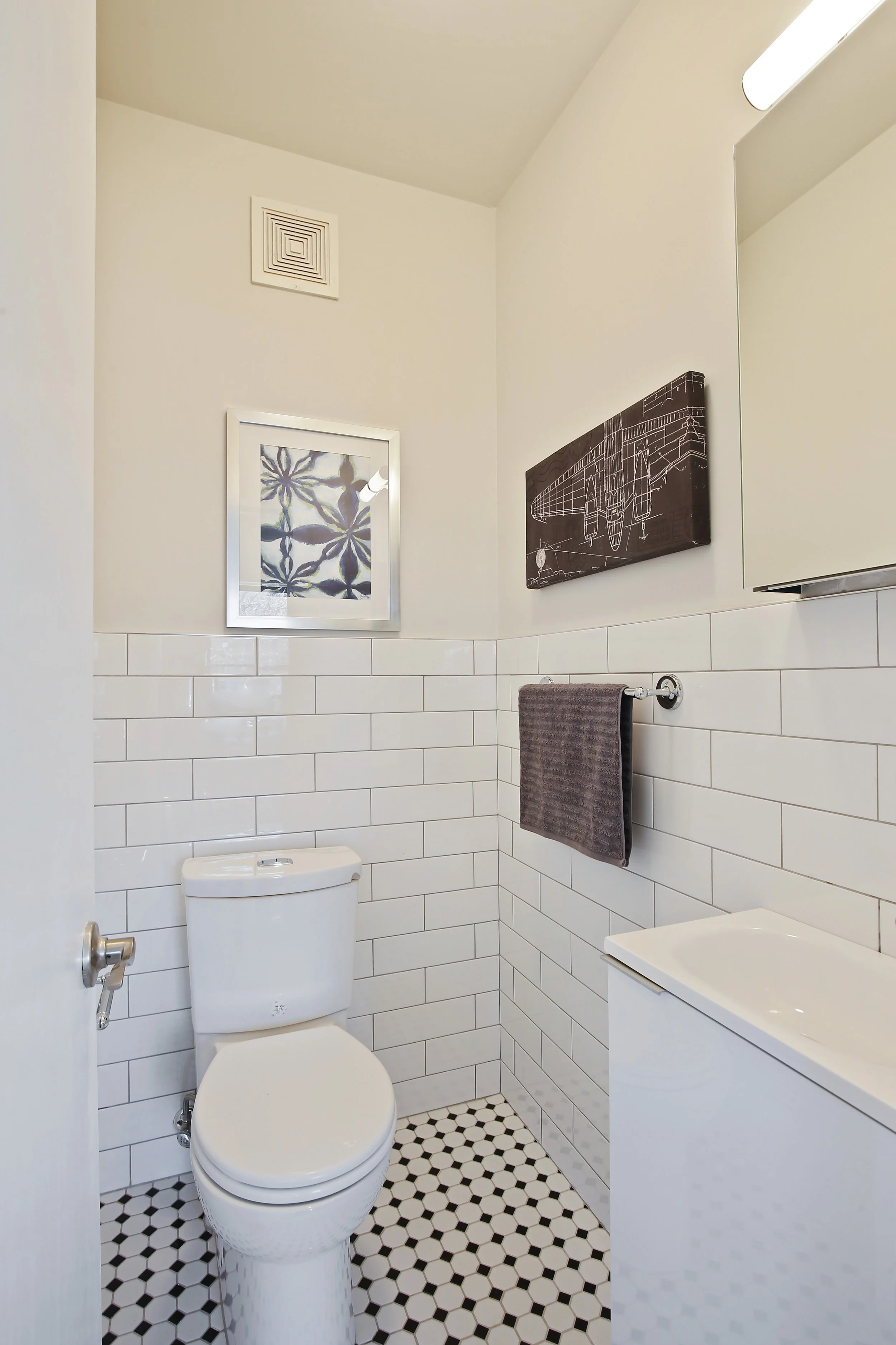 09_289HicksStreet_4_8_Bathroom_HiRes.jpg