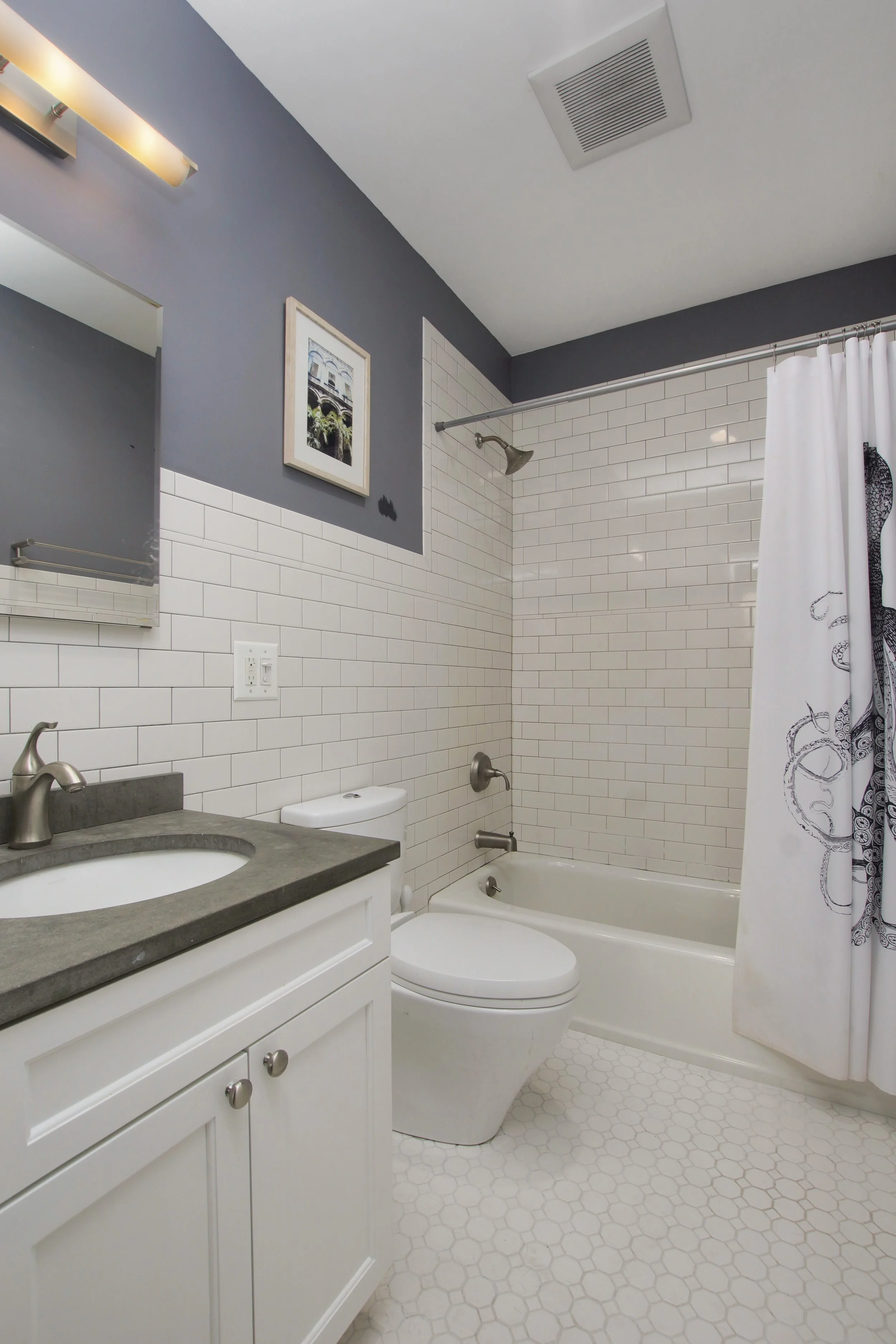 09_163WashingtonPark_2_168_MasterBathroom_HiRes.jpg