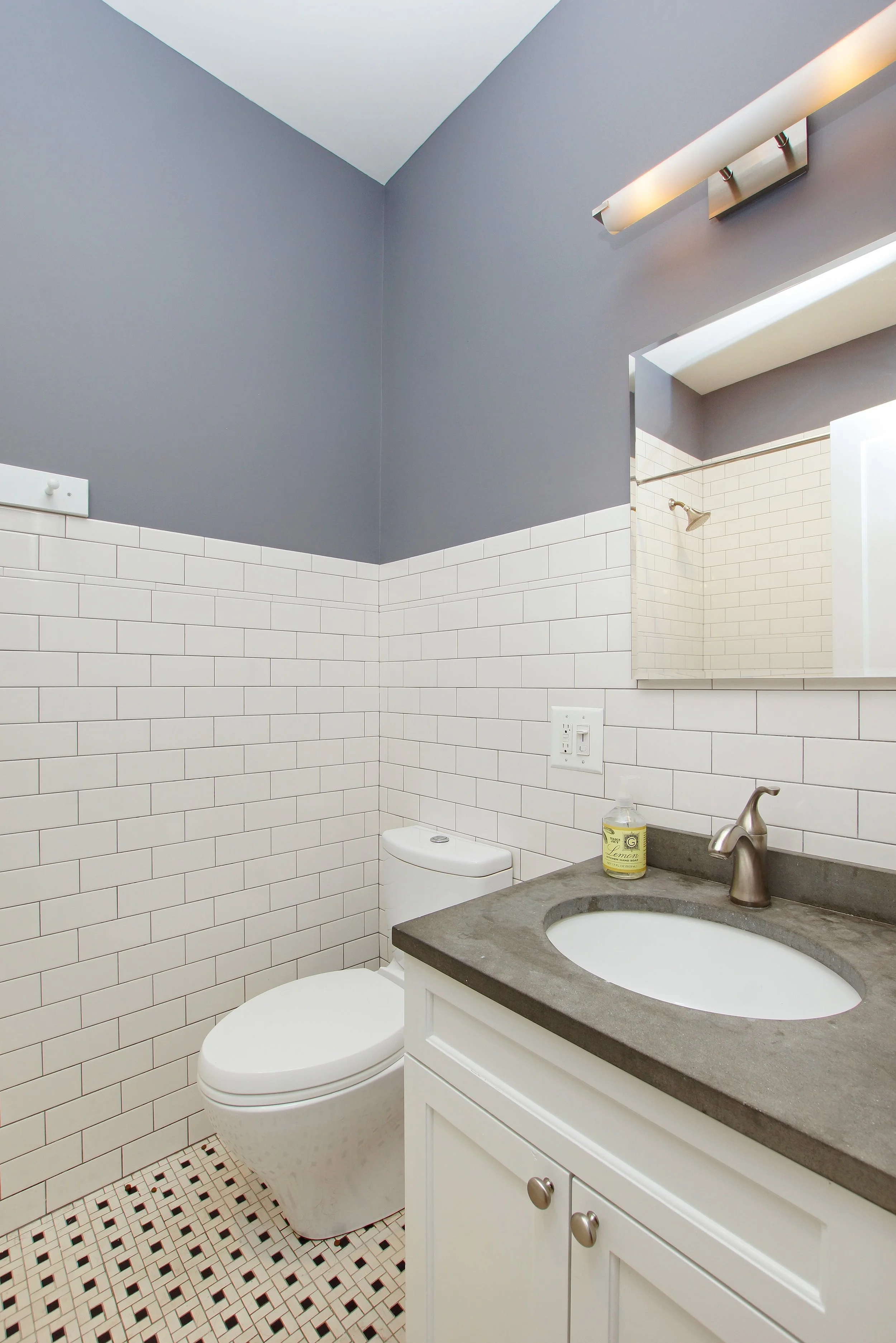 11_163WashingtonPark_2_8_Bathroom_HiRes.jpg
