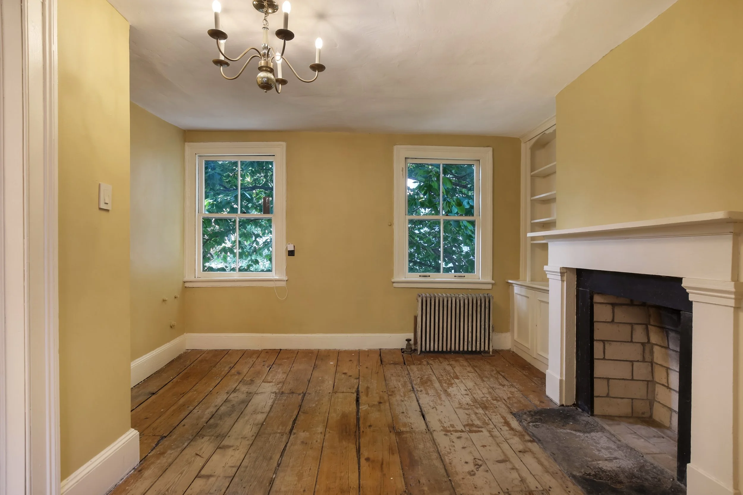 13_448WaverlyAvenue_103_Location3_HiRes.jpg