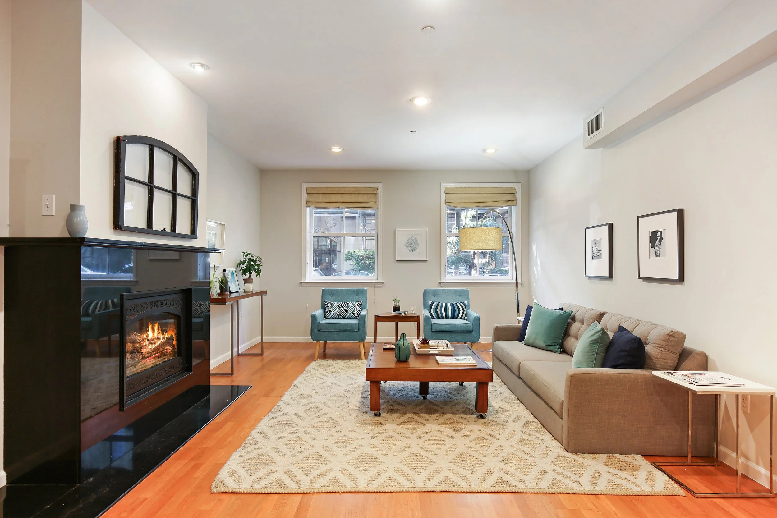 01_35SouthElliottPlace_A_1_LivingRoom_HiRes.jpg