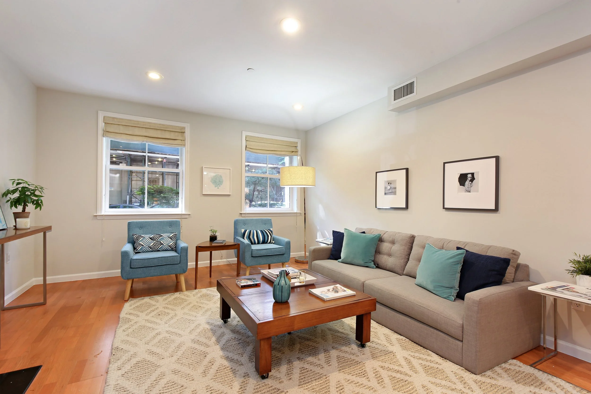 02_35SouthElliottPlace_A_165_LivingRoom_HiRes.jpg