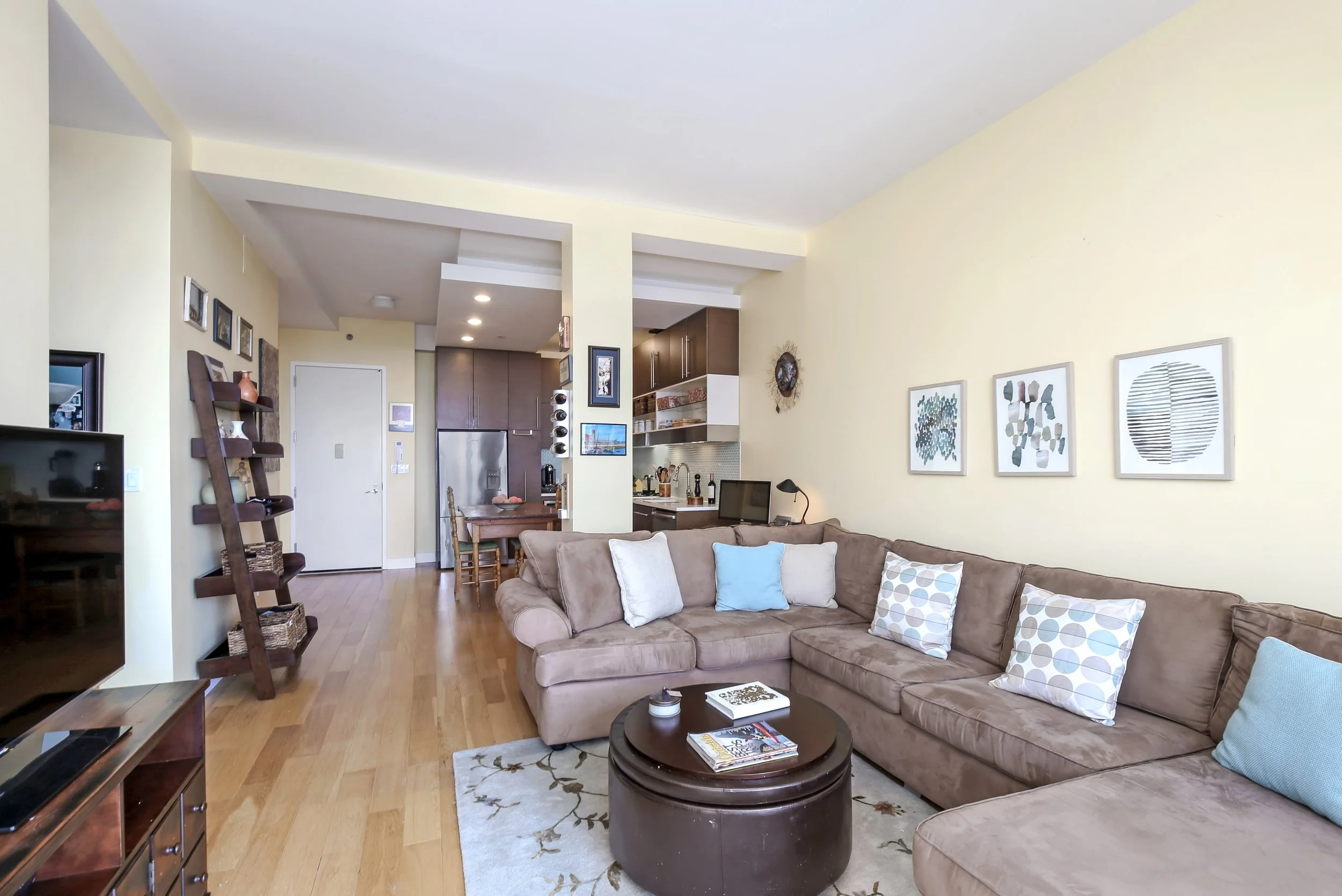 2_96RockwellPlace_10A_165_LivingRoom_HiRes.jpg