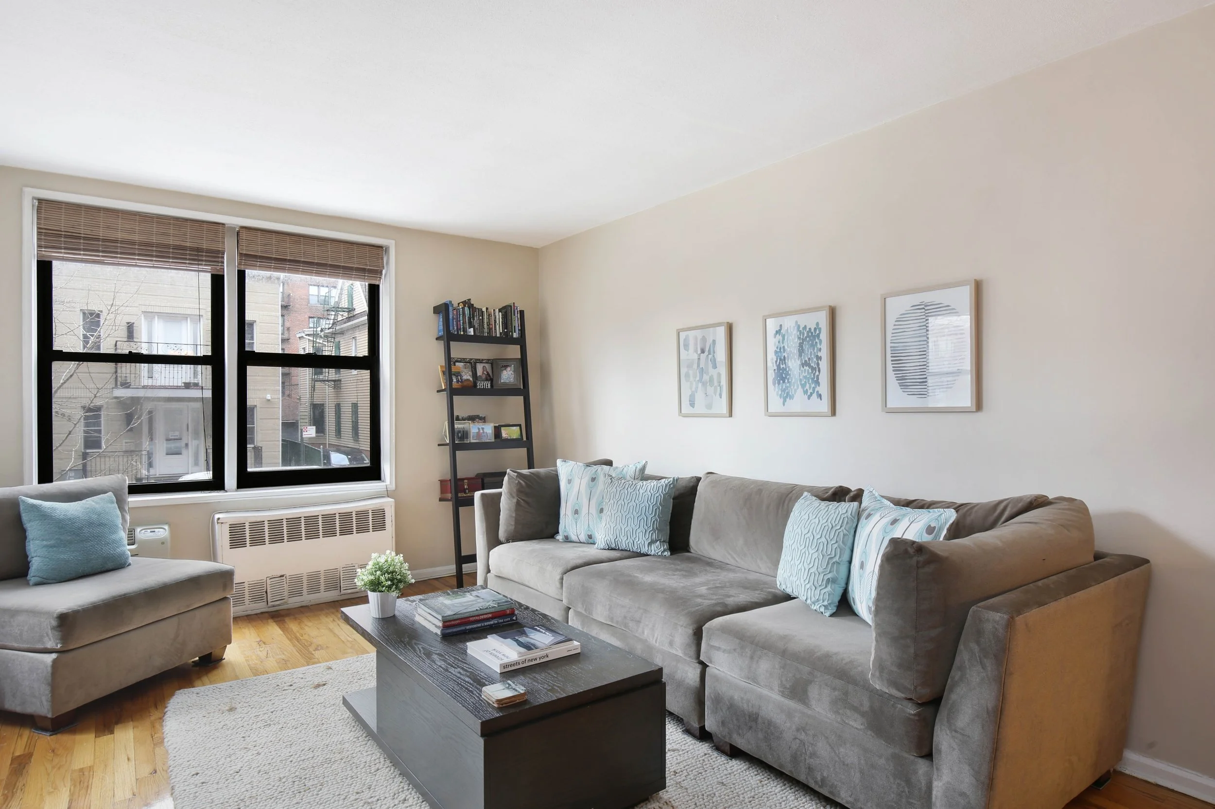 2_599East7thStreet_1D_165_LivingRoom_HiRes.jpg