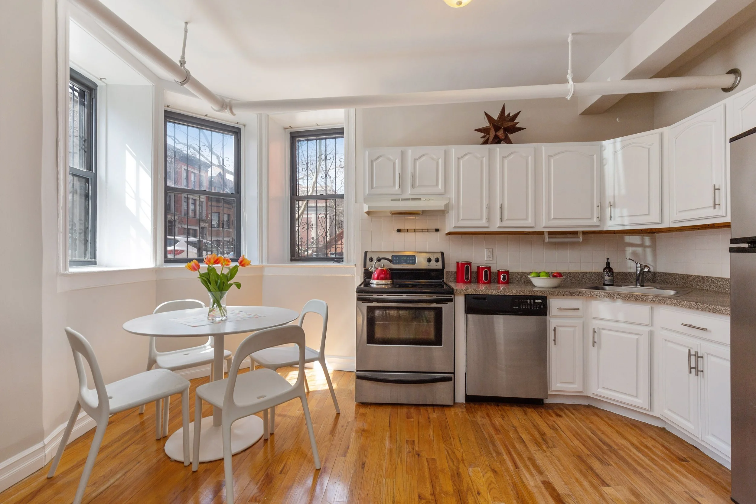 2_3208thAvenue_APTB1_5_Kitchen_HiRes.jpg
