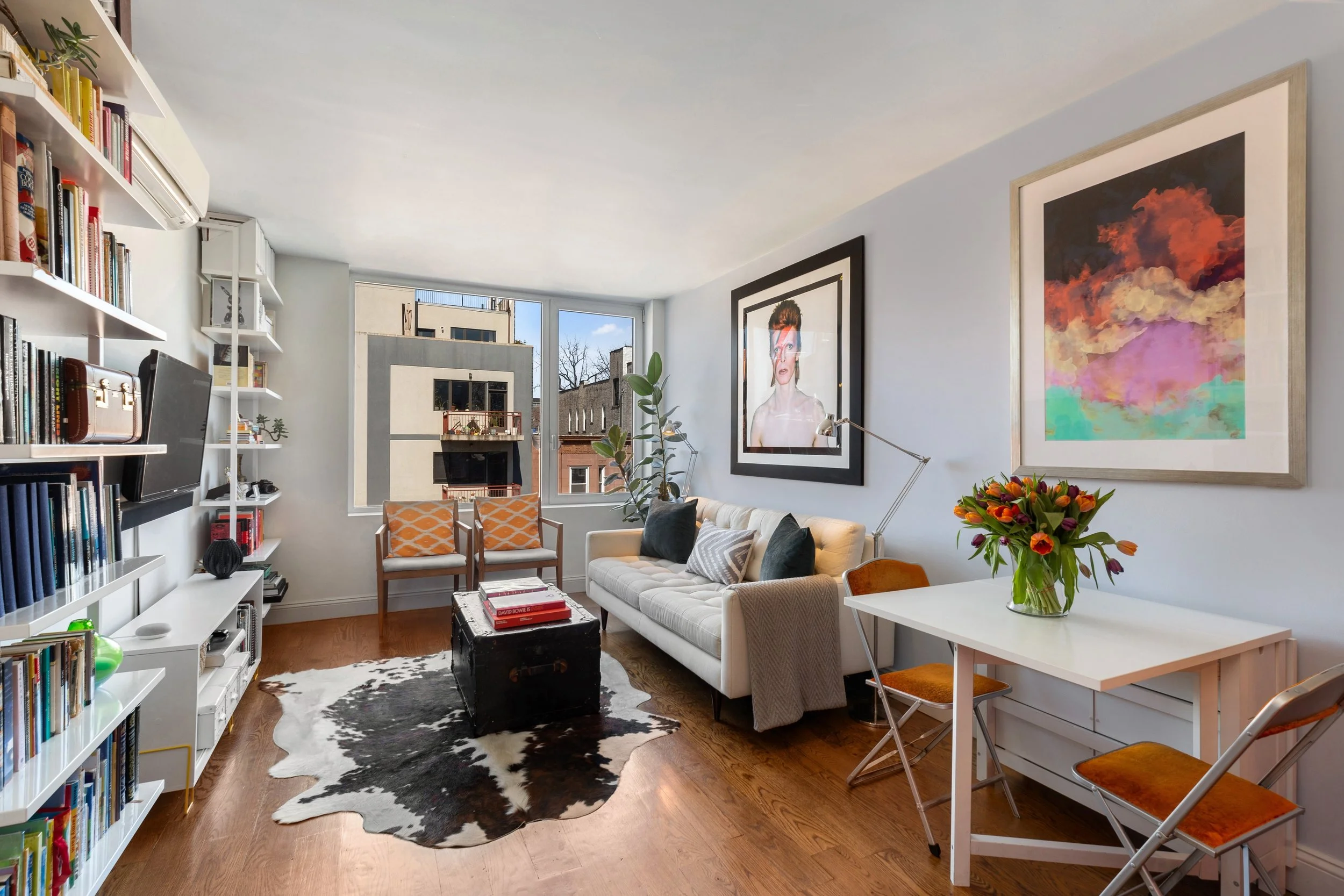 1_39211thStreet_3a_1_LivingRoom_HiRes.jpg