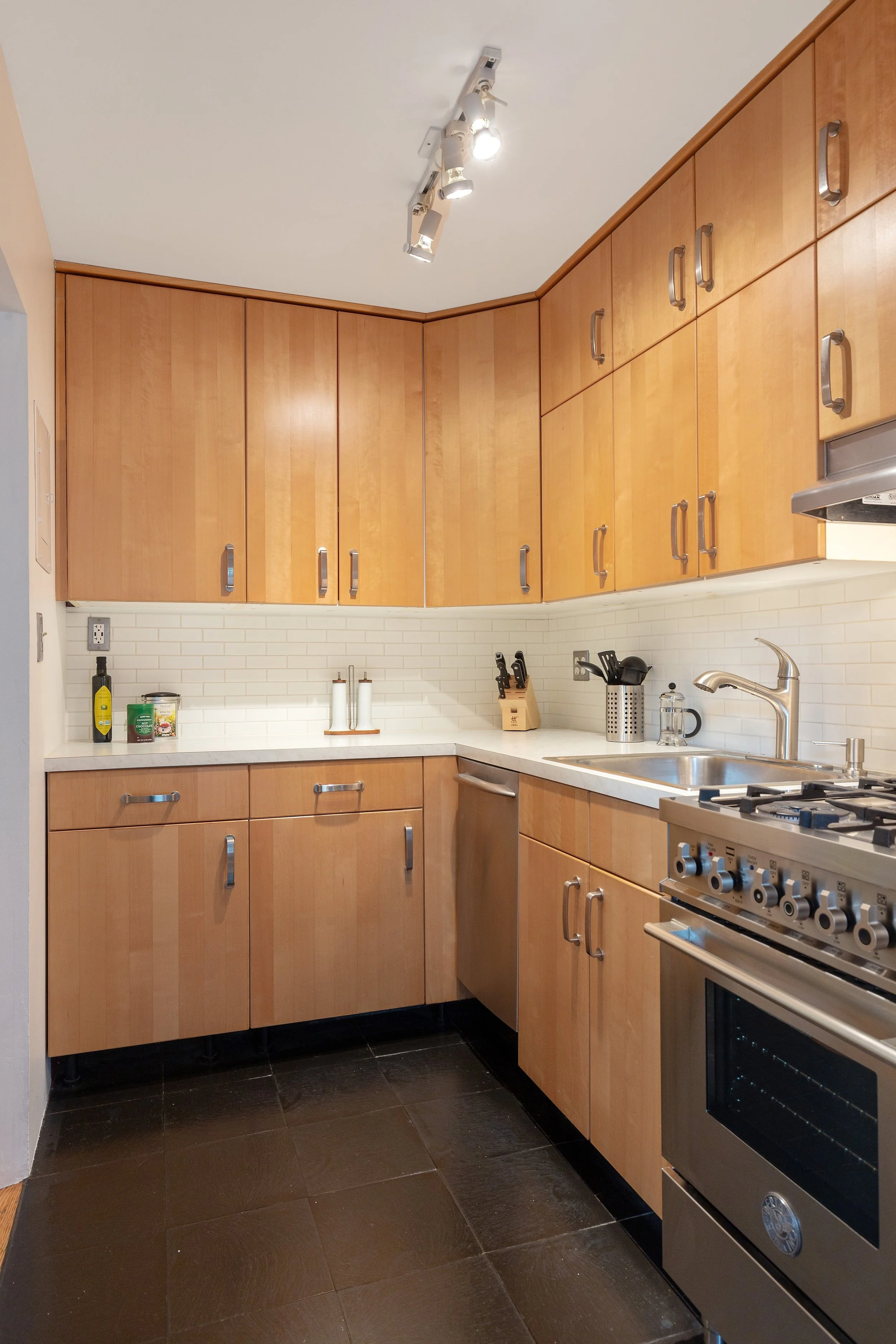 05_368AdelphiStreet_1_177001_Kitchen_HiRes.jpg