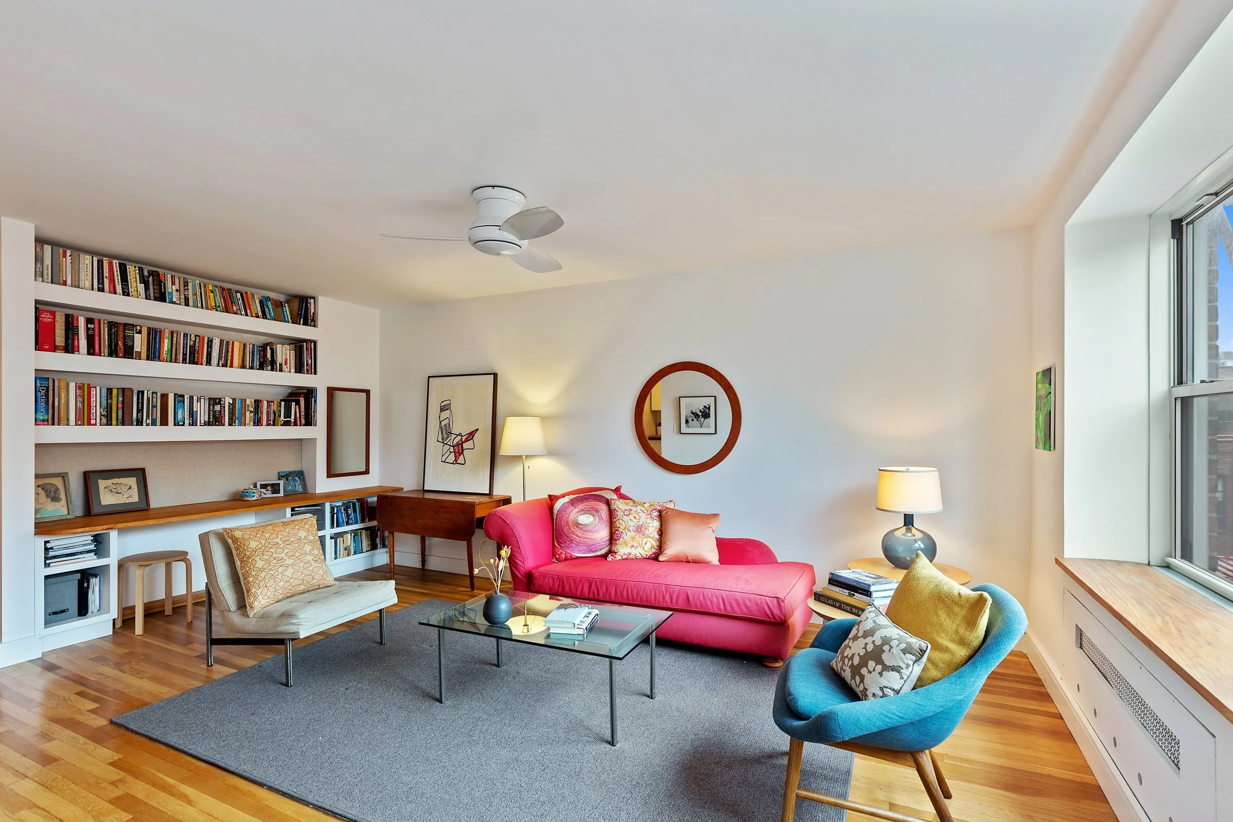 3_45GraceCourt_Apt5E_165_LivingRoom_HiRes.jpg