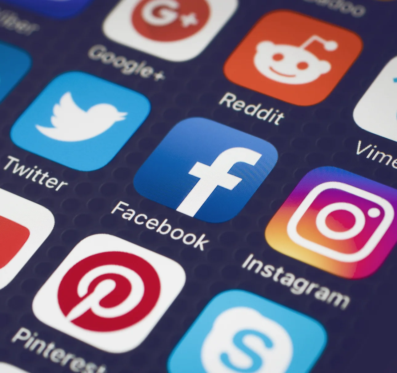 hero-socialmedia.jpg