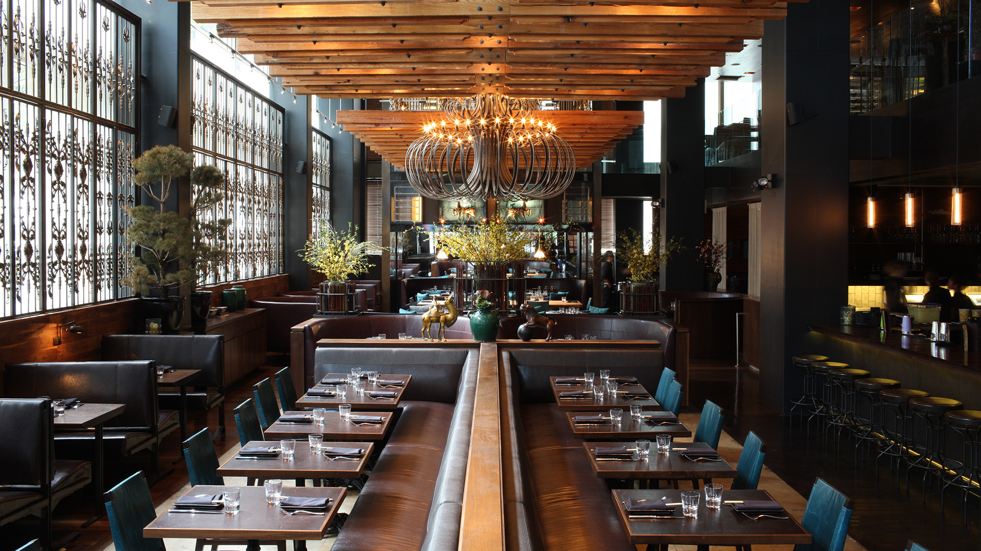 MAIN DINING ROOM