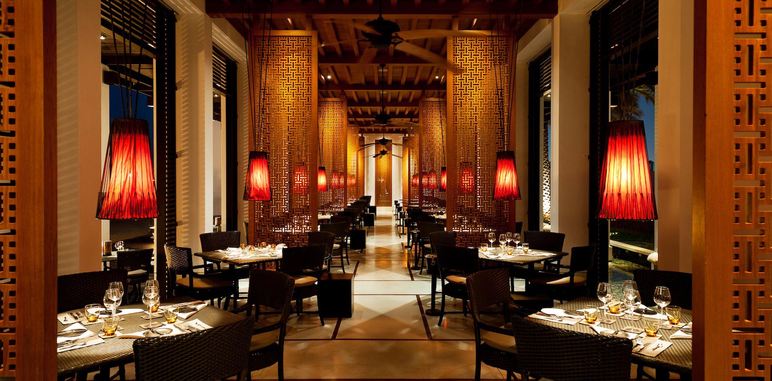 CMU-Dining-The-Beach-Restaurant-Interior.jpg