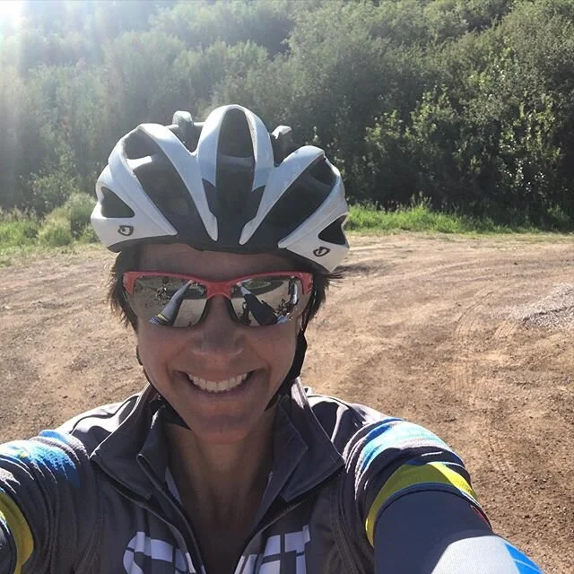 A great morning with our Glenwood Springs based athletes!  Gorgeous ride and lots of time to talk pace-lines and climbing skills.
#shiftendurance #oneononecoaching #cycling #rideyourbike