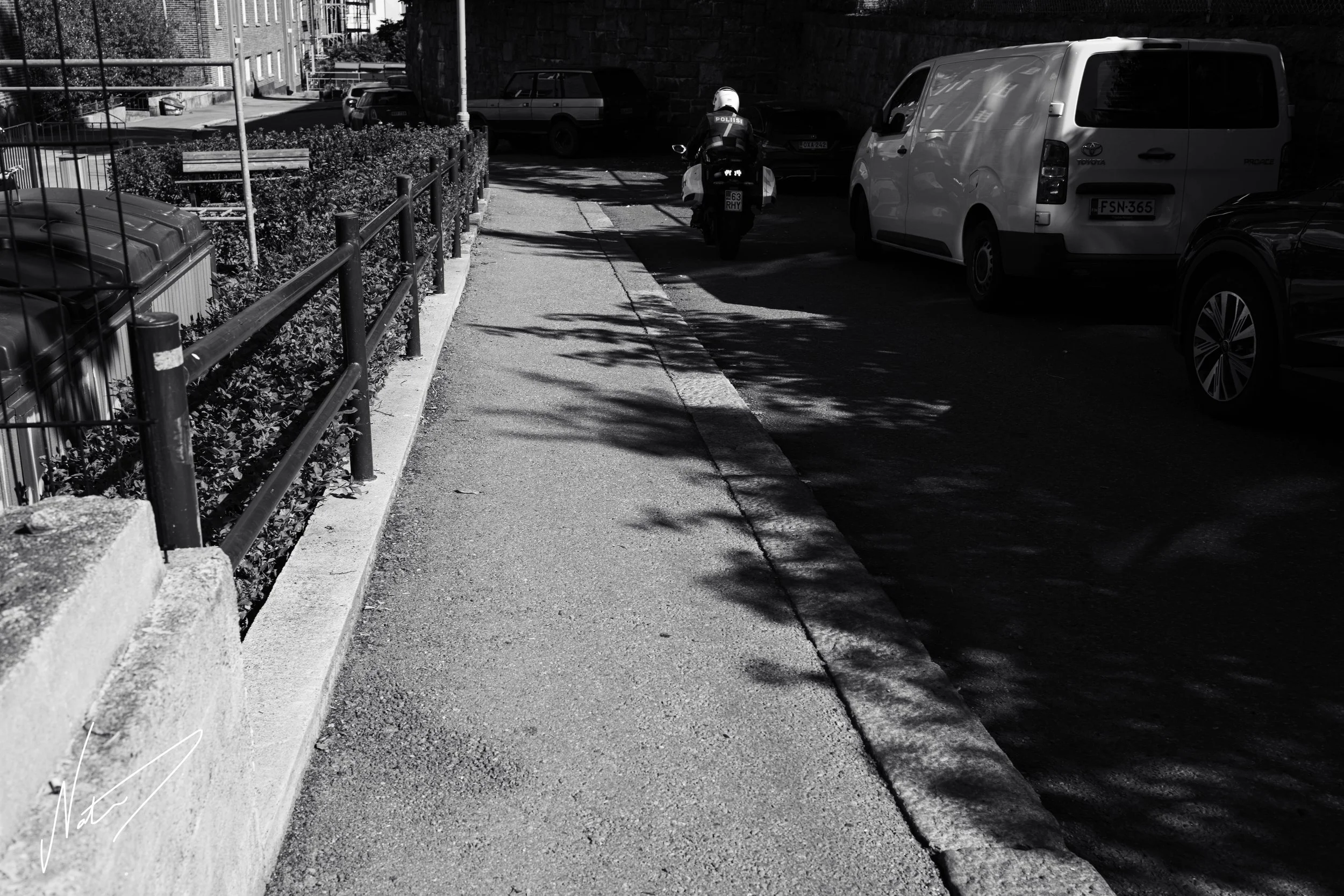 NAA_1681-6_72res.jpg