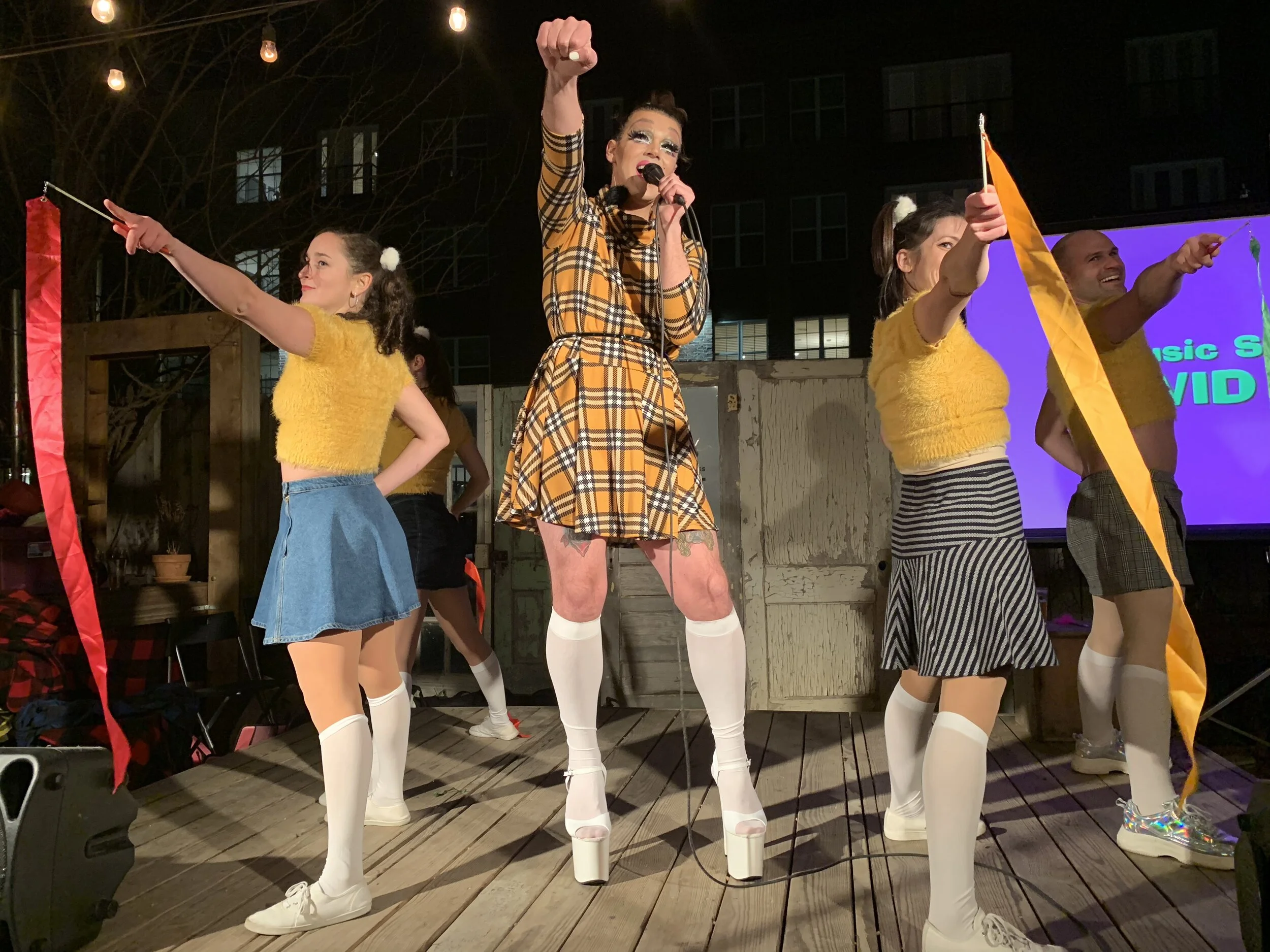 Movies That Should Be Musicals is TOTALLY CLUELESS!