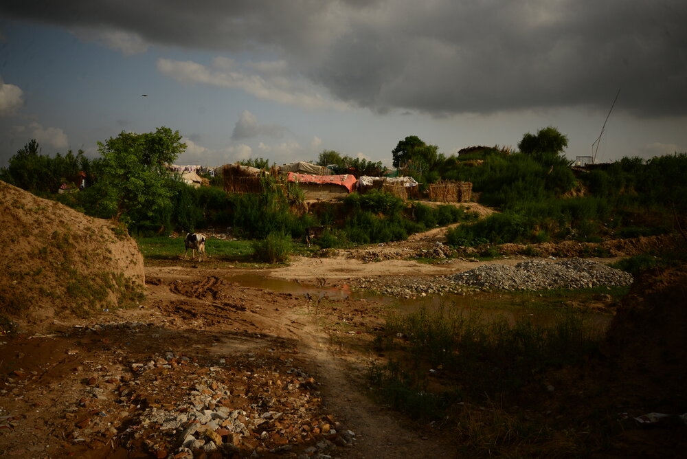 A “ katchi abadi ,” or slum settlement. Click the photo to enlarge.