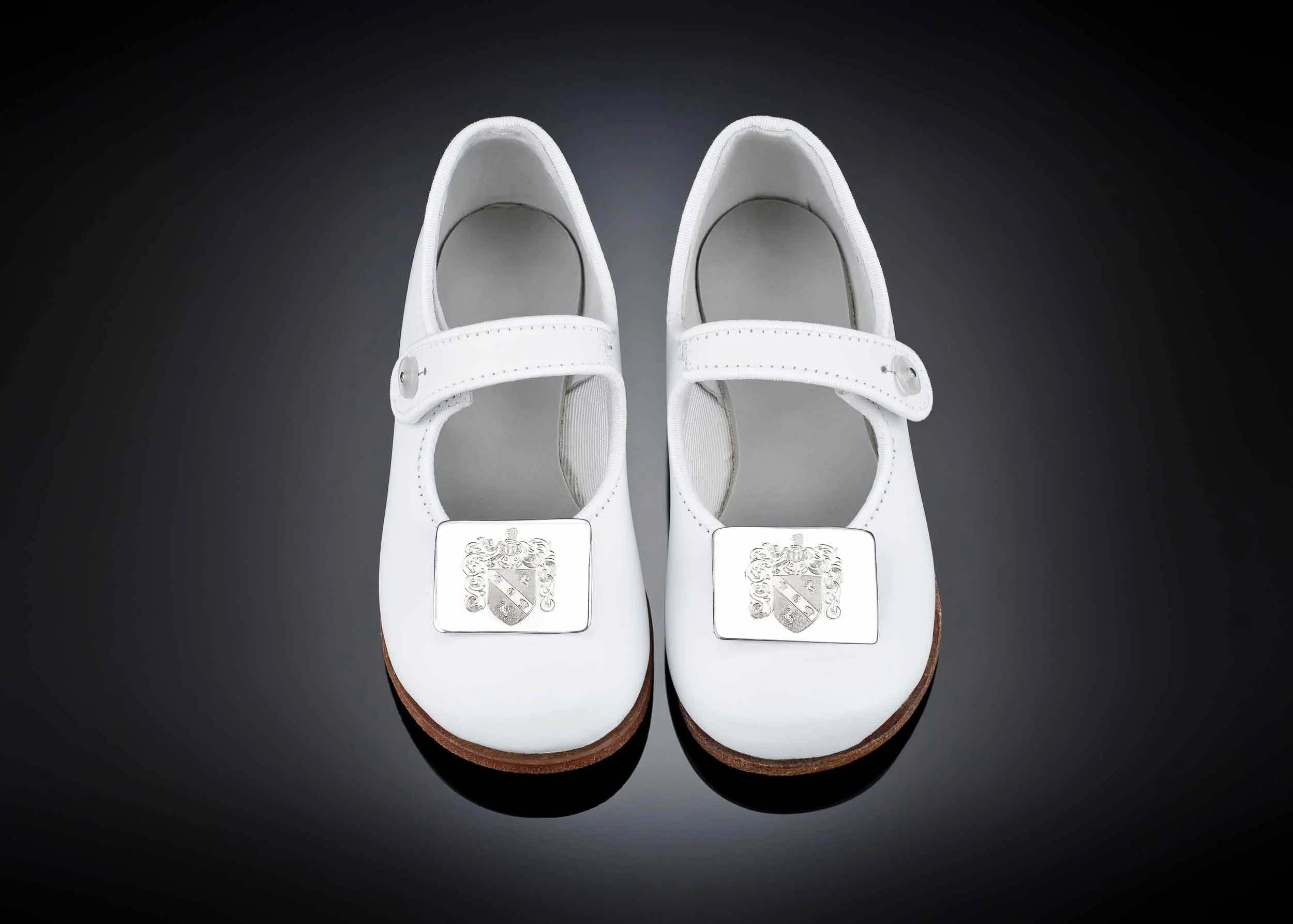 Reilly_BabyWhite-Crest.jpg