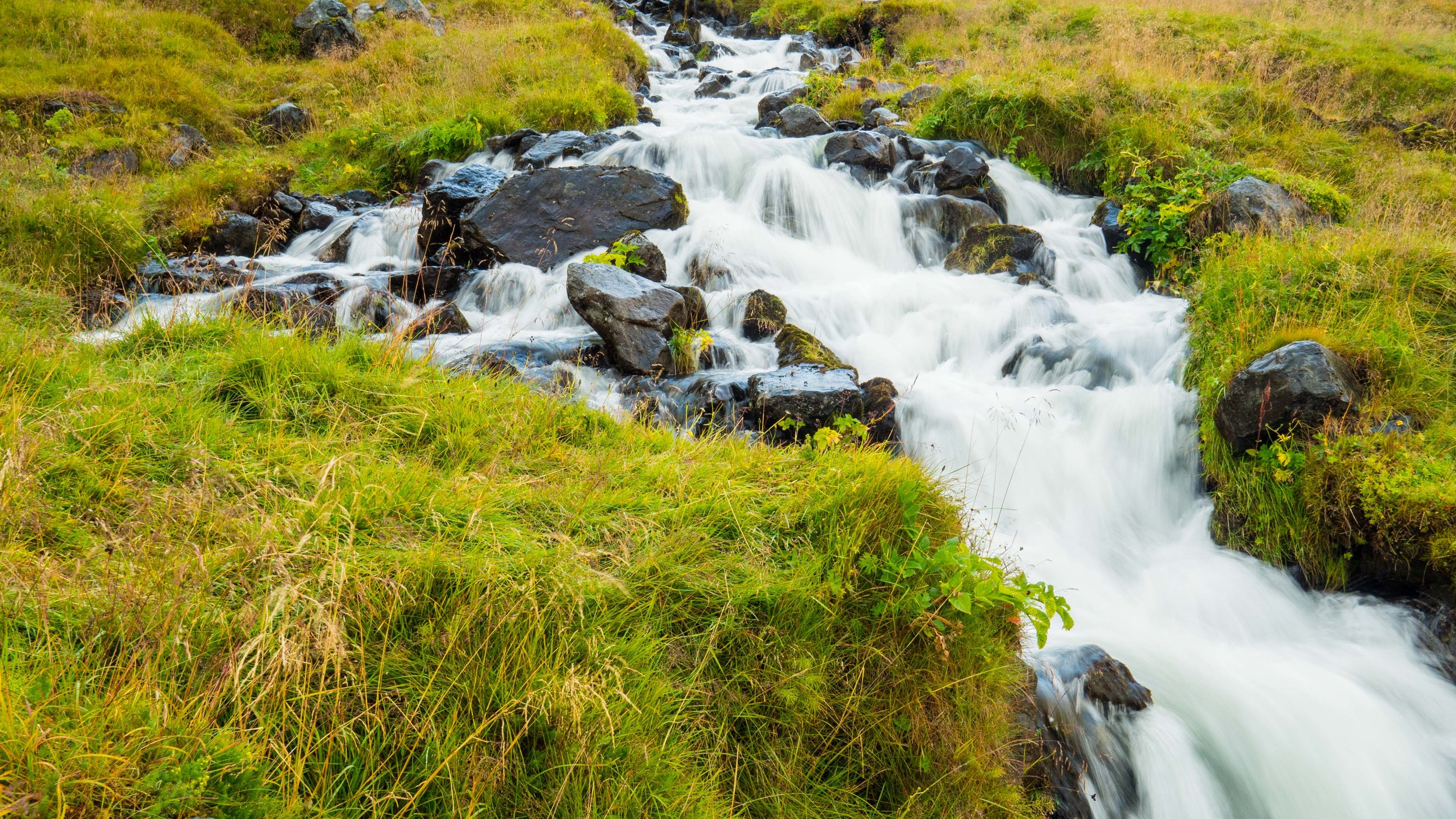 Smaller foss along our route near Snæfellsnesvegur (Rt. 54) 