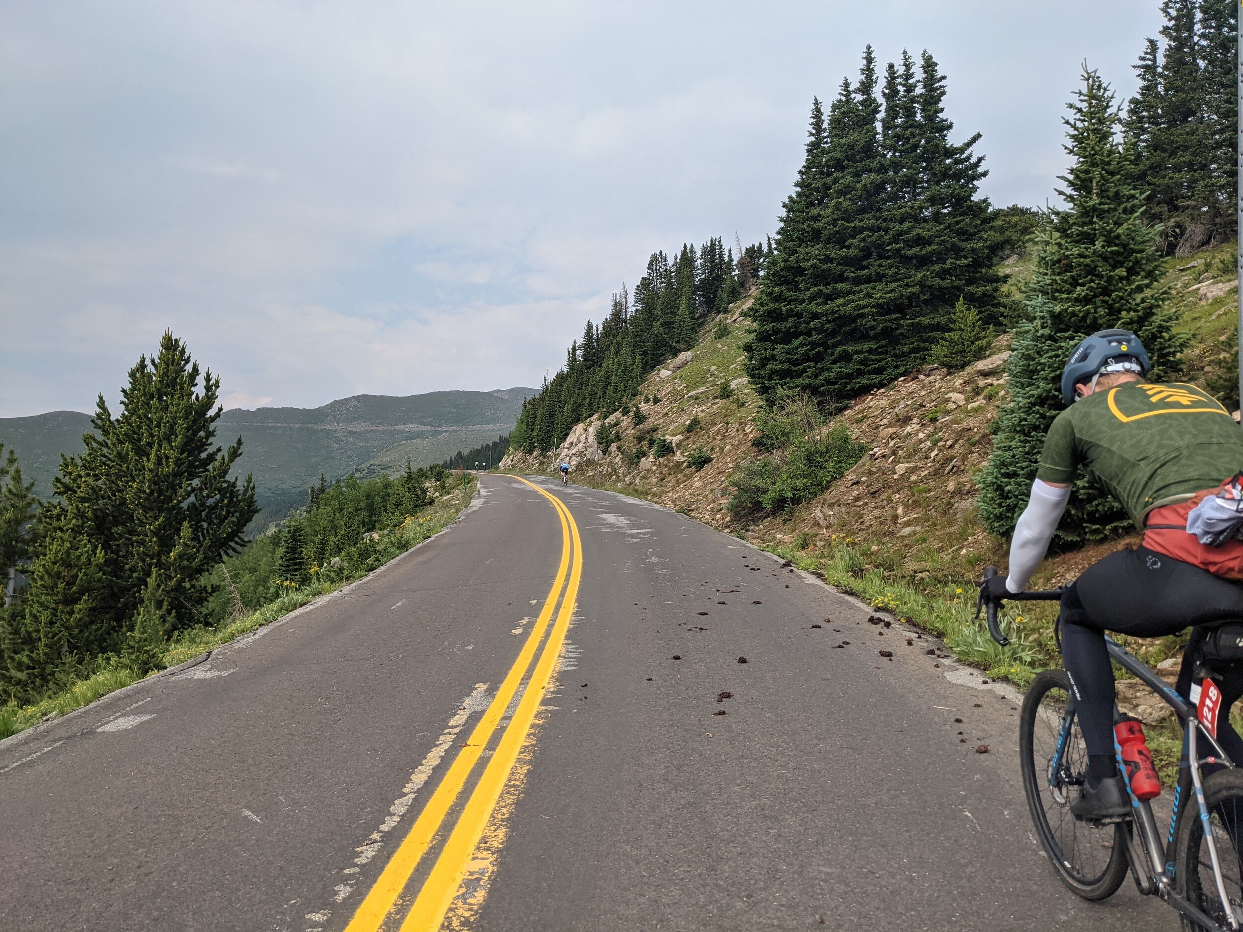  nearing treeline already above Echo Lake 