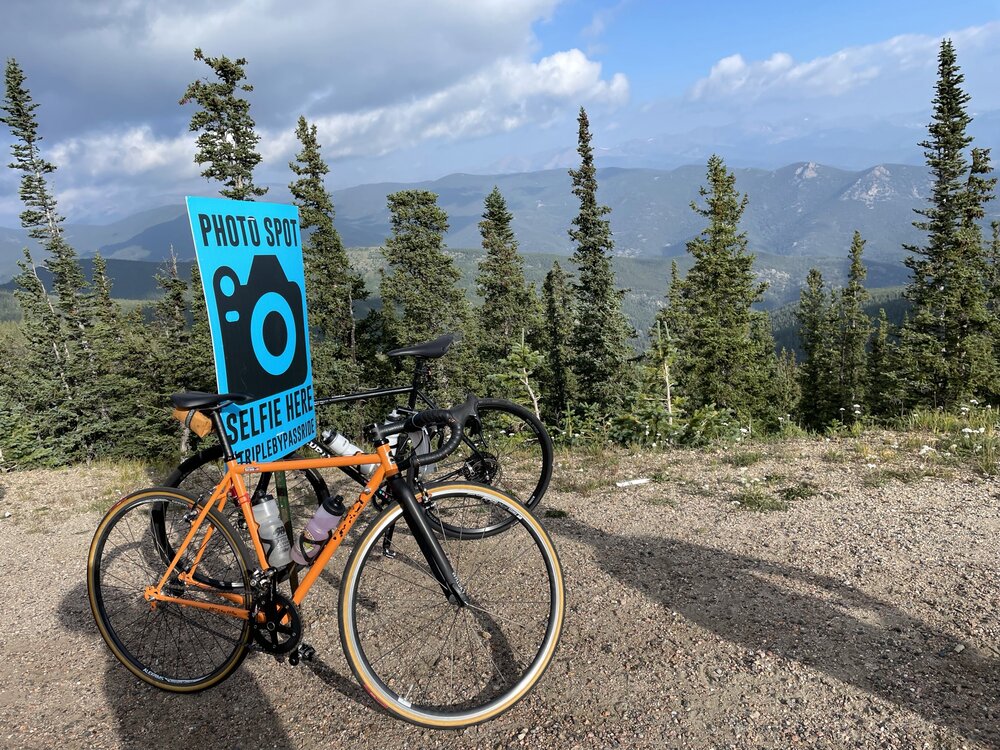  Lenny did bring a Single Fixed Gear bike (48x18) 