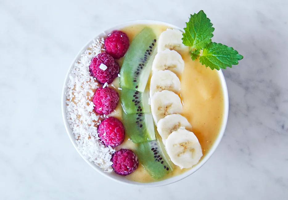 gul-smoothiebowl_blogg.jpg
