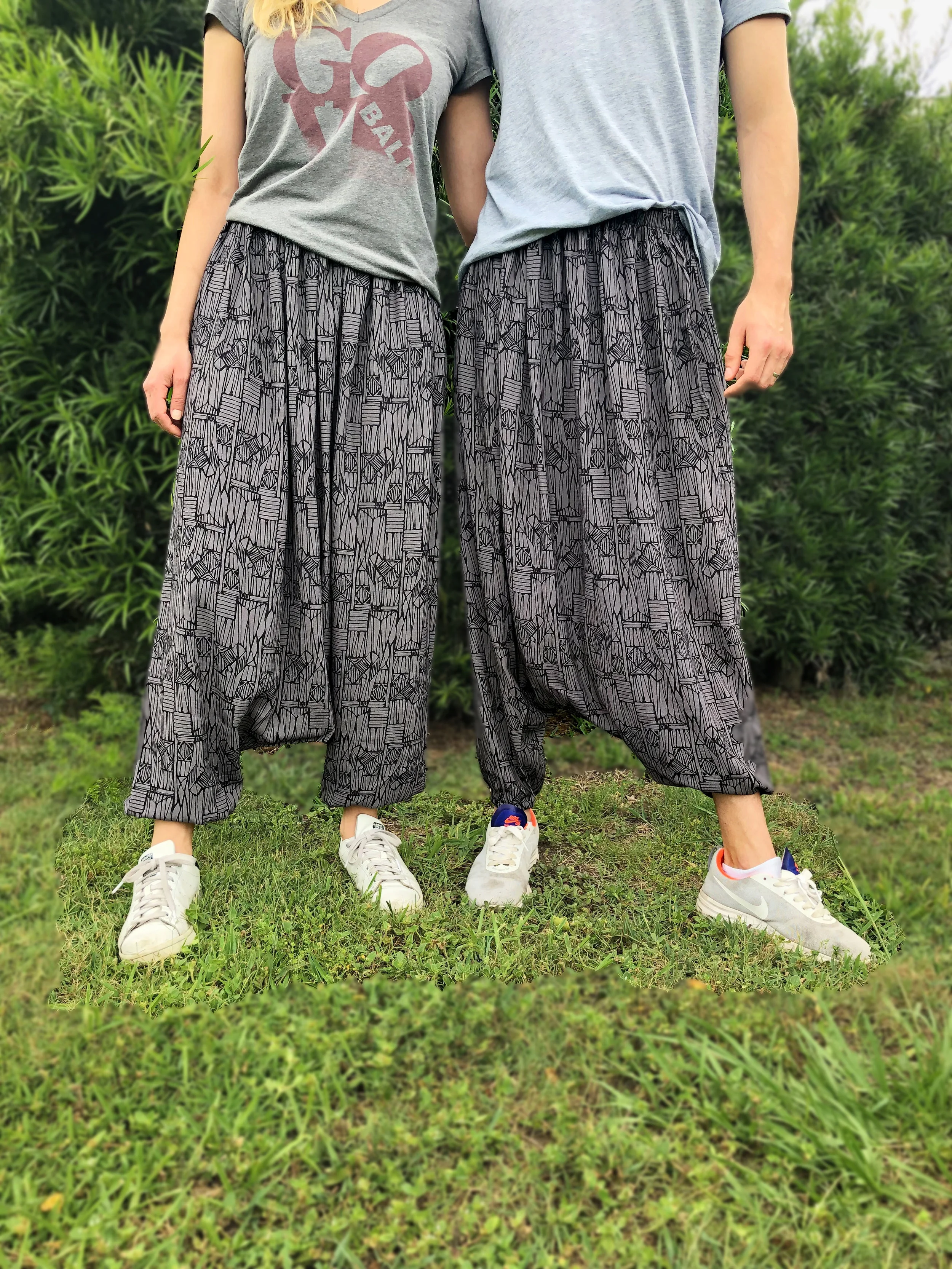Gri_harempants.jpg