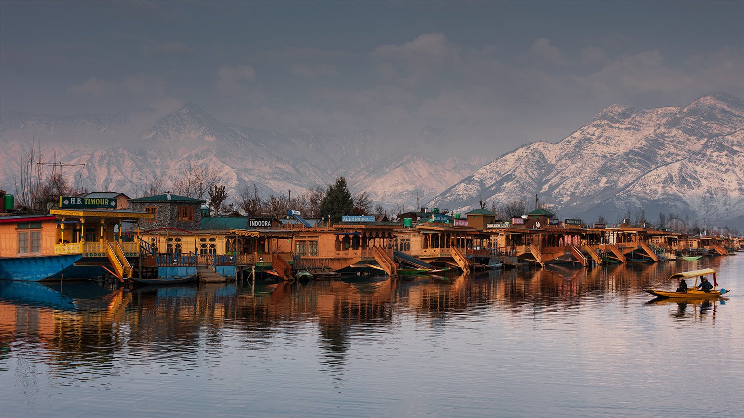 Dal Lake Houseboats, Srinagar, Kashmir, India