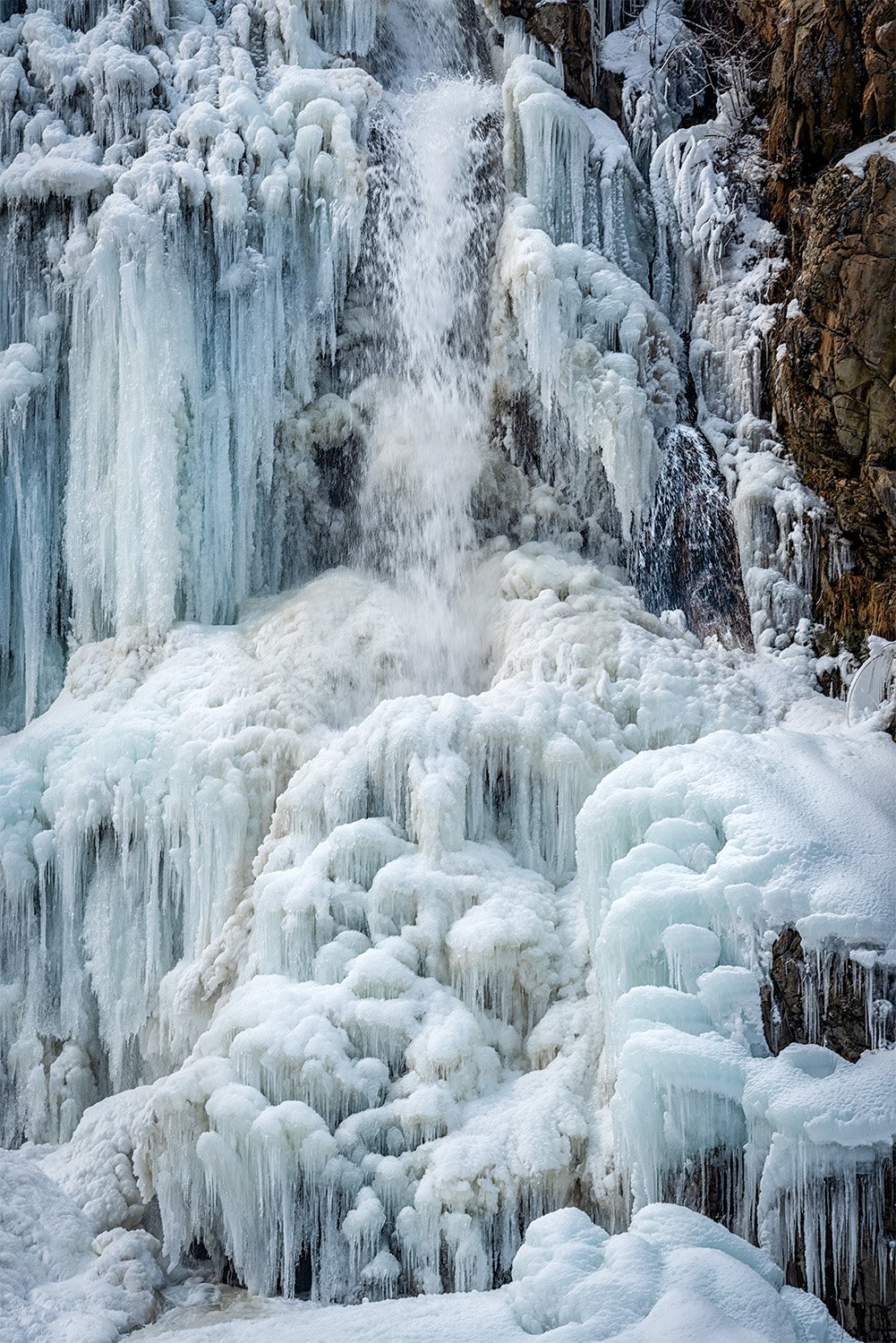 Frozen Waterfall - Drung Falls, Gulmarg, Kashmir, India