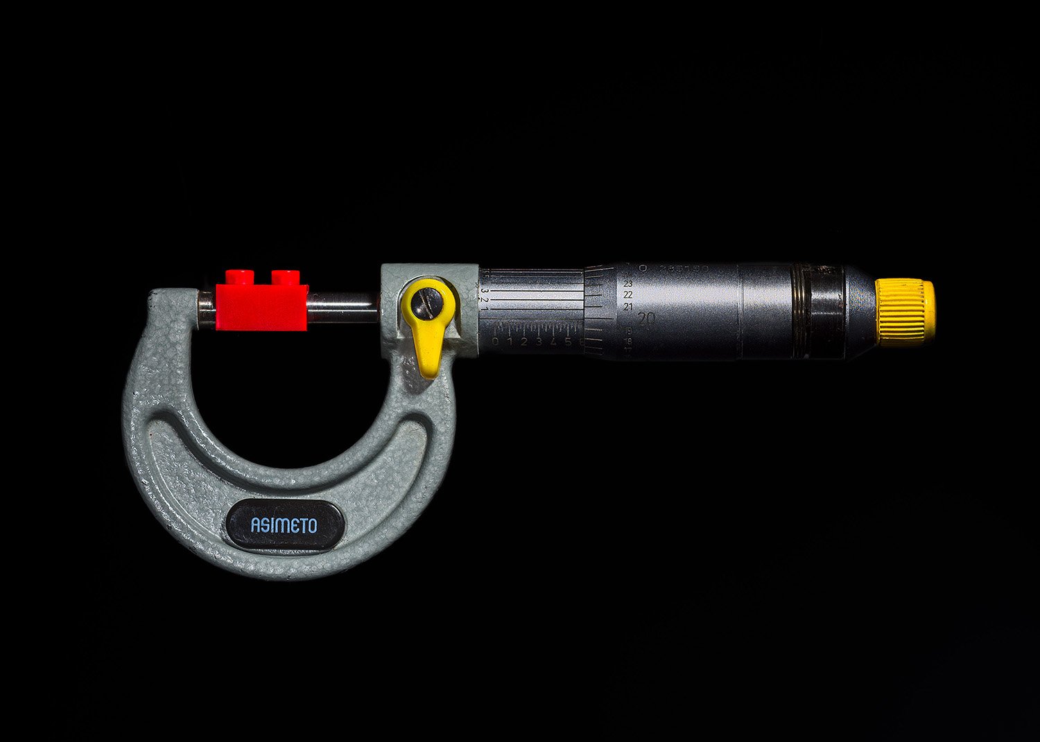 Micrometer with Lego