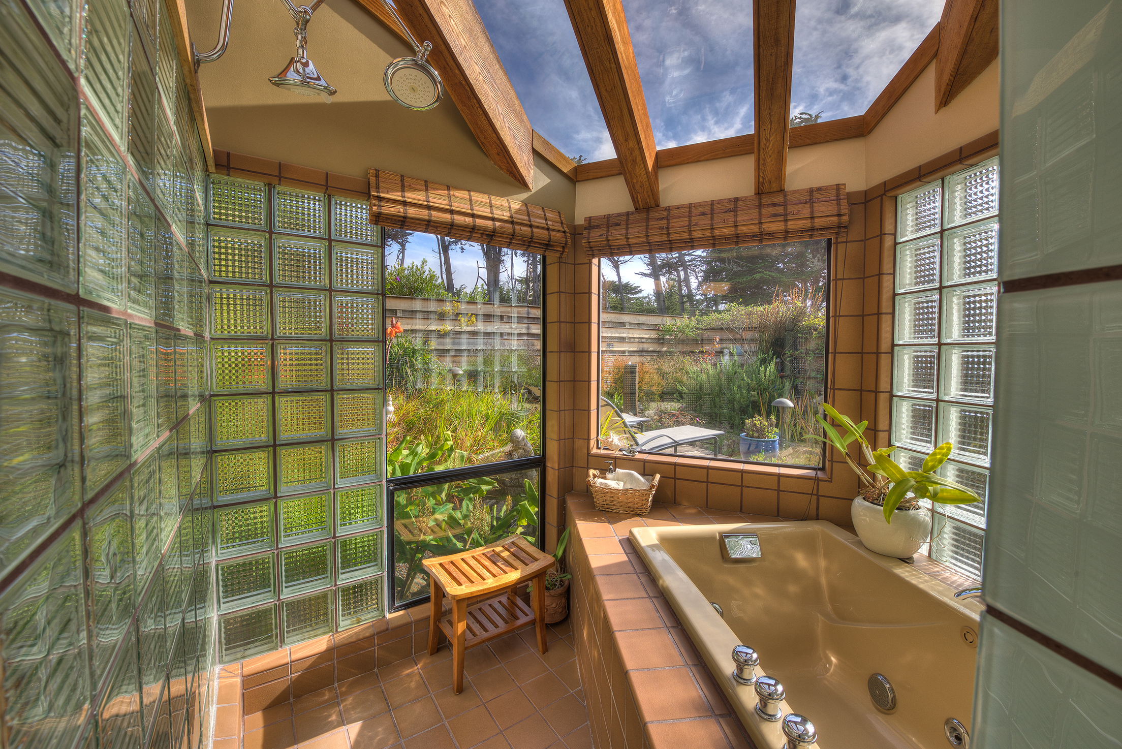 master bath 2.jpg