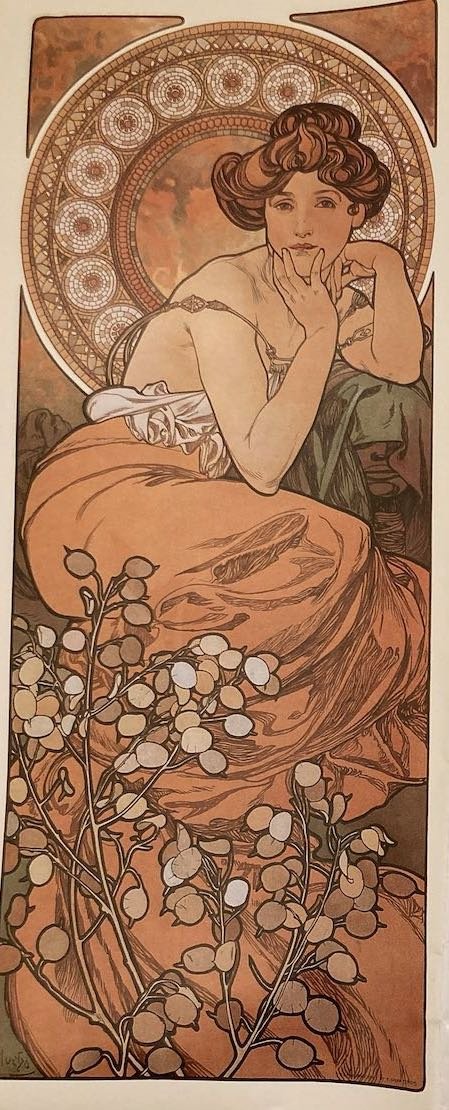 Mucha Topaz.jpeg