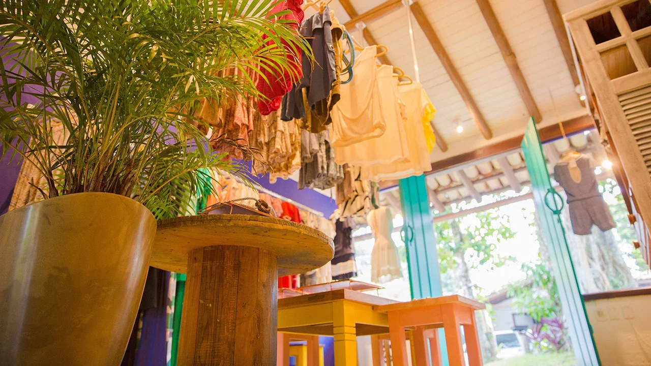 13_JulianaFabrizzi_adriana-praca-trancoso1.jpg