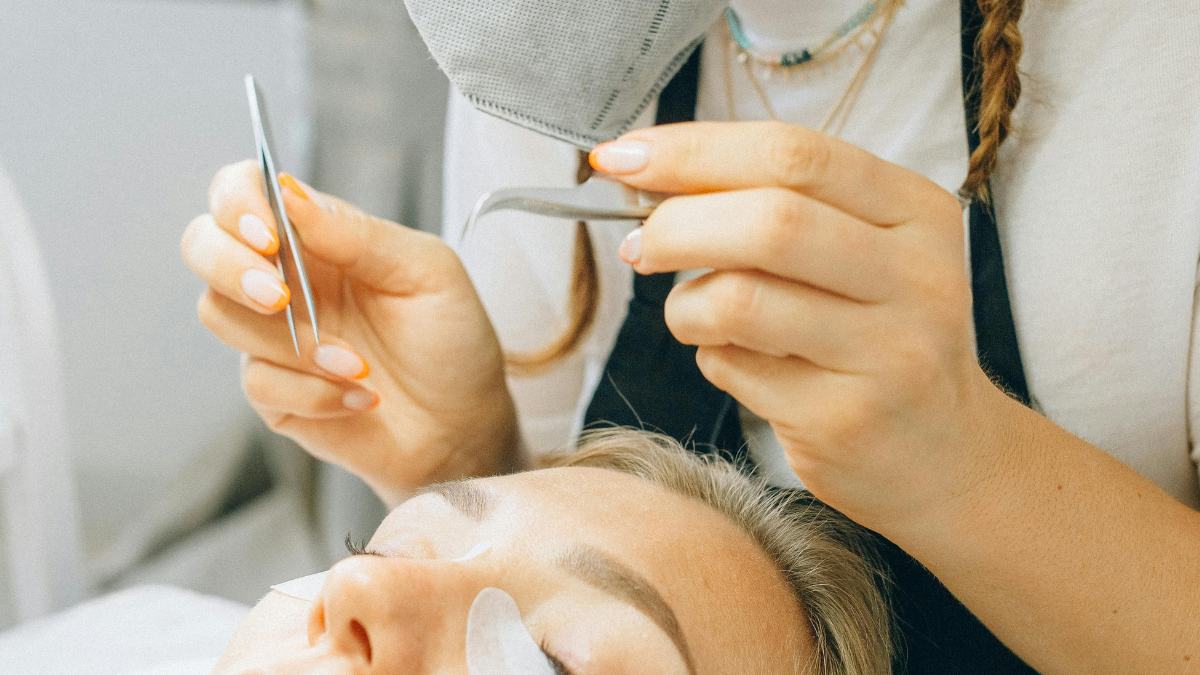 Lash tech jobs near me