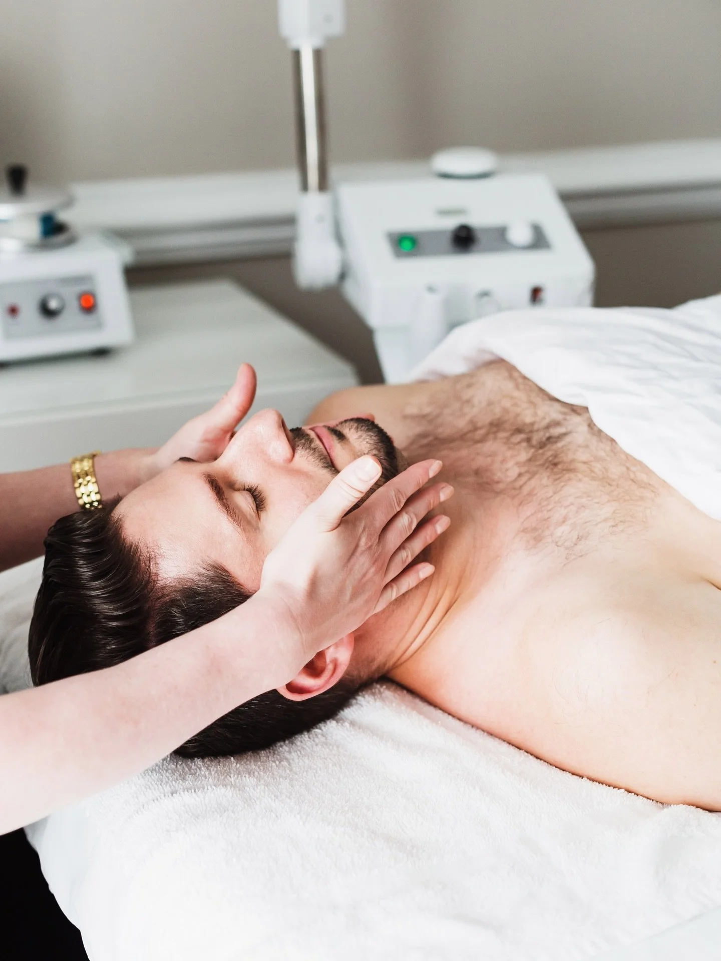 Just BREATHE 💫

We are always here to hold space for you. &ldquo;  I want Citrine Spa to be a place for everyone to feel peace, serenity and a place to heal your body and mind free of judgment&rdquo;.

&ndash;MARY ALICE, OWNER