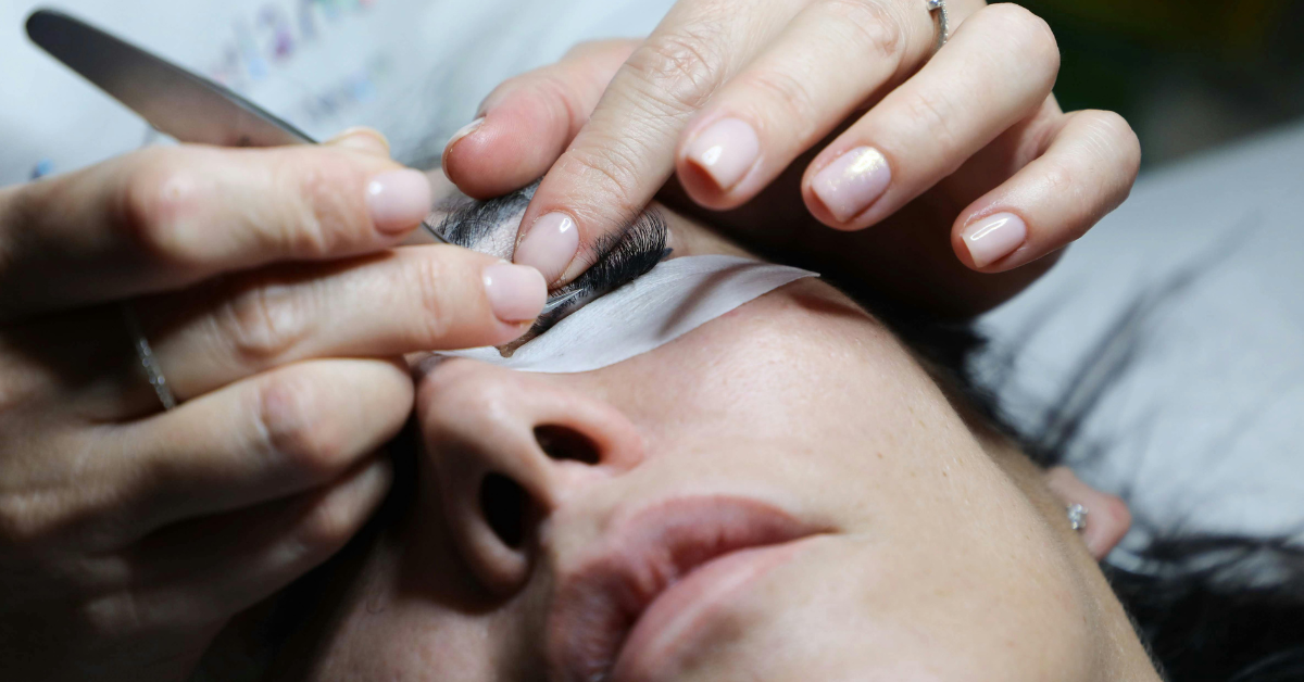 Classic and Volume Eyelash Extensions