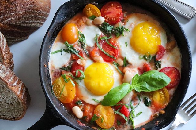 Minestrone-style Baked Eggs