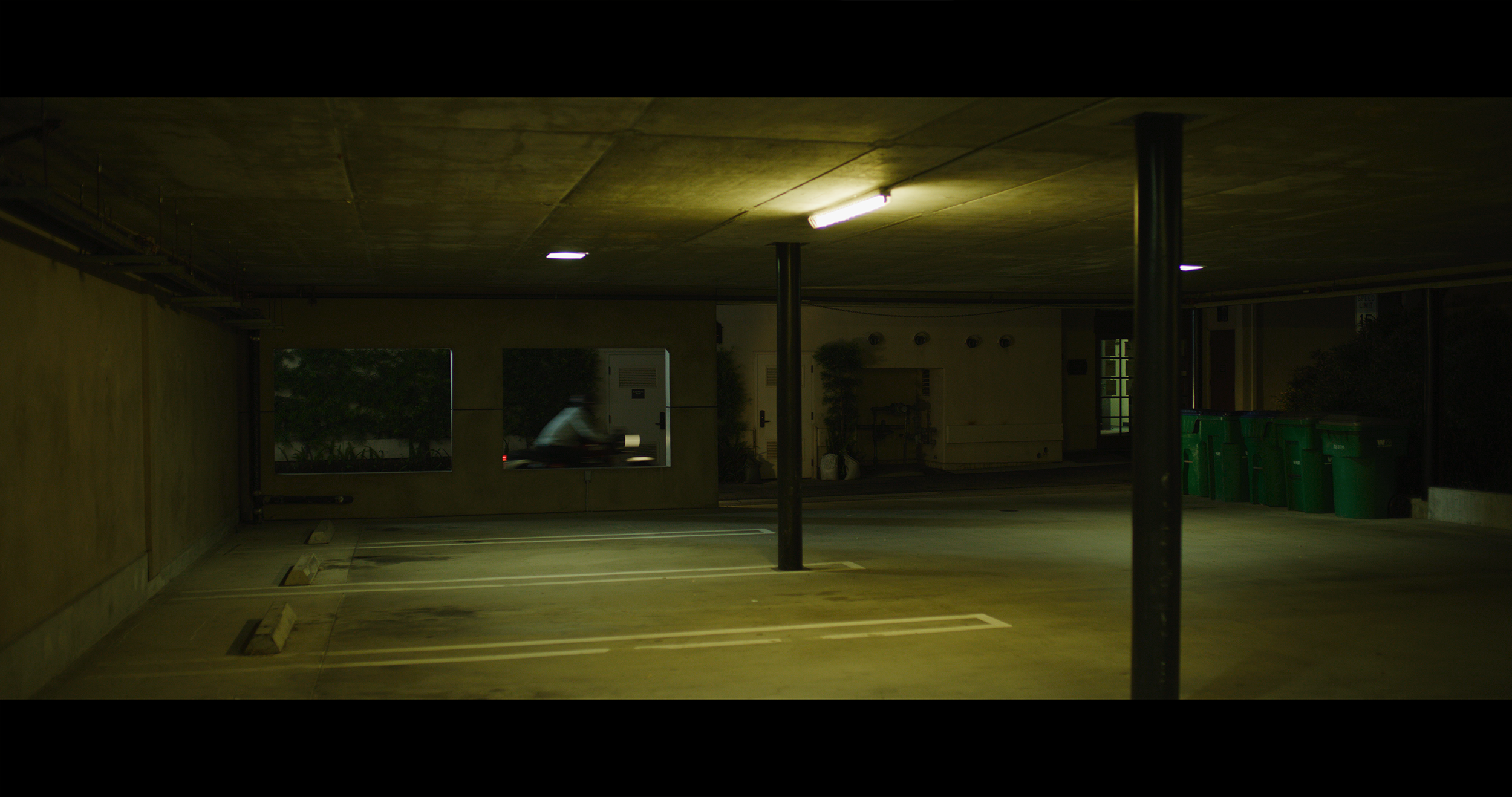 A002_C024_1007SQ_001.R3D.23_39_55_21.Still005_2.png