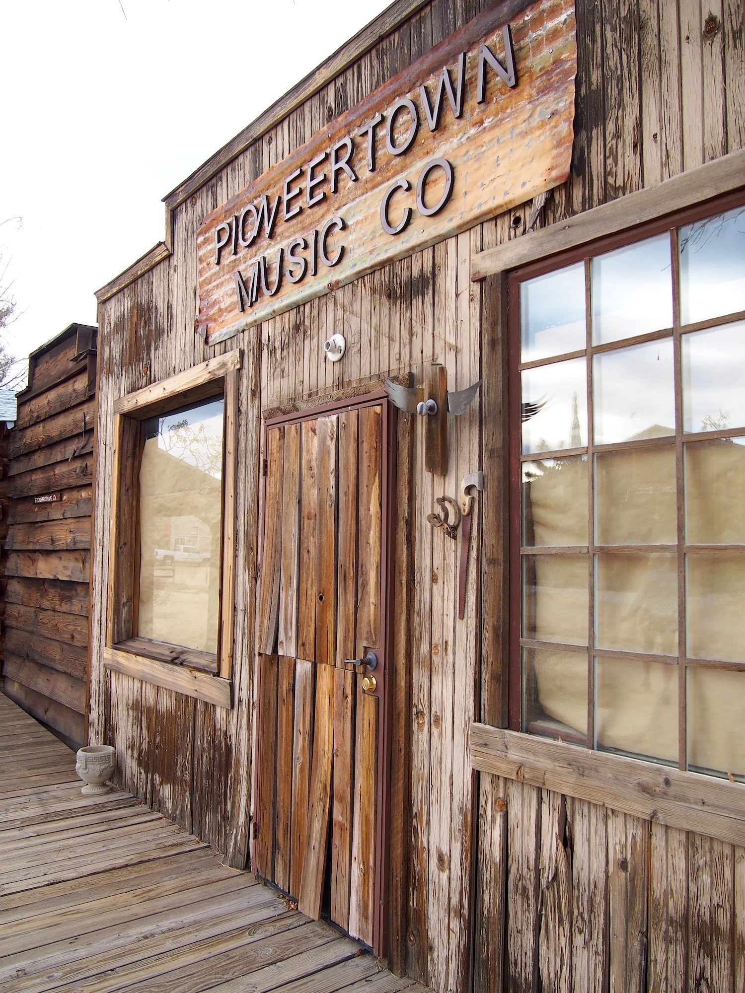 pioneertown21.jpg