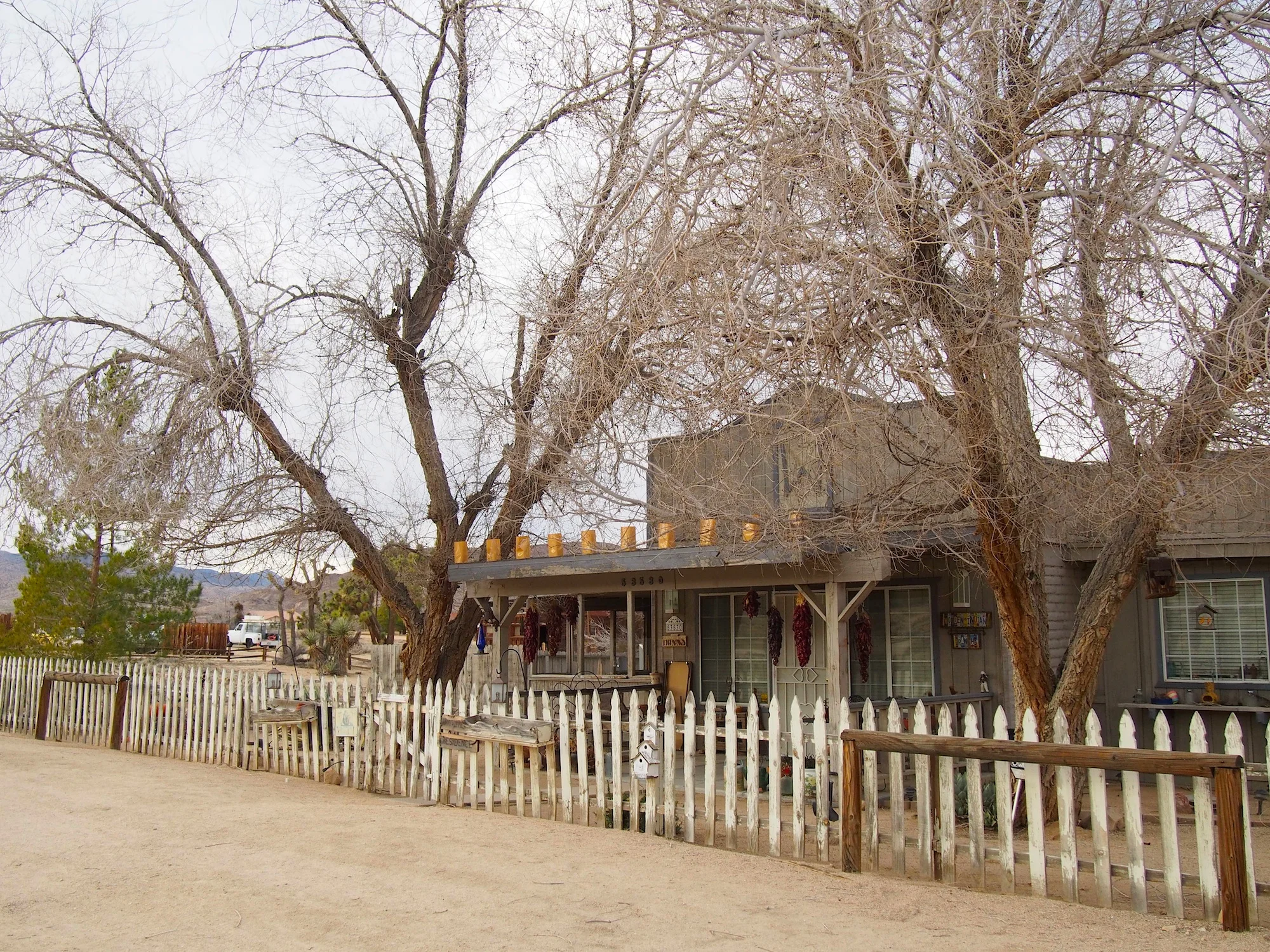 pioneertown28.jpg
