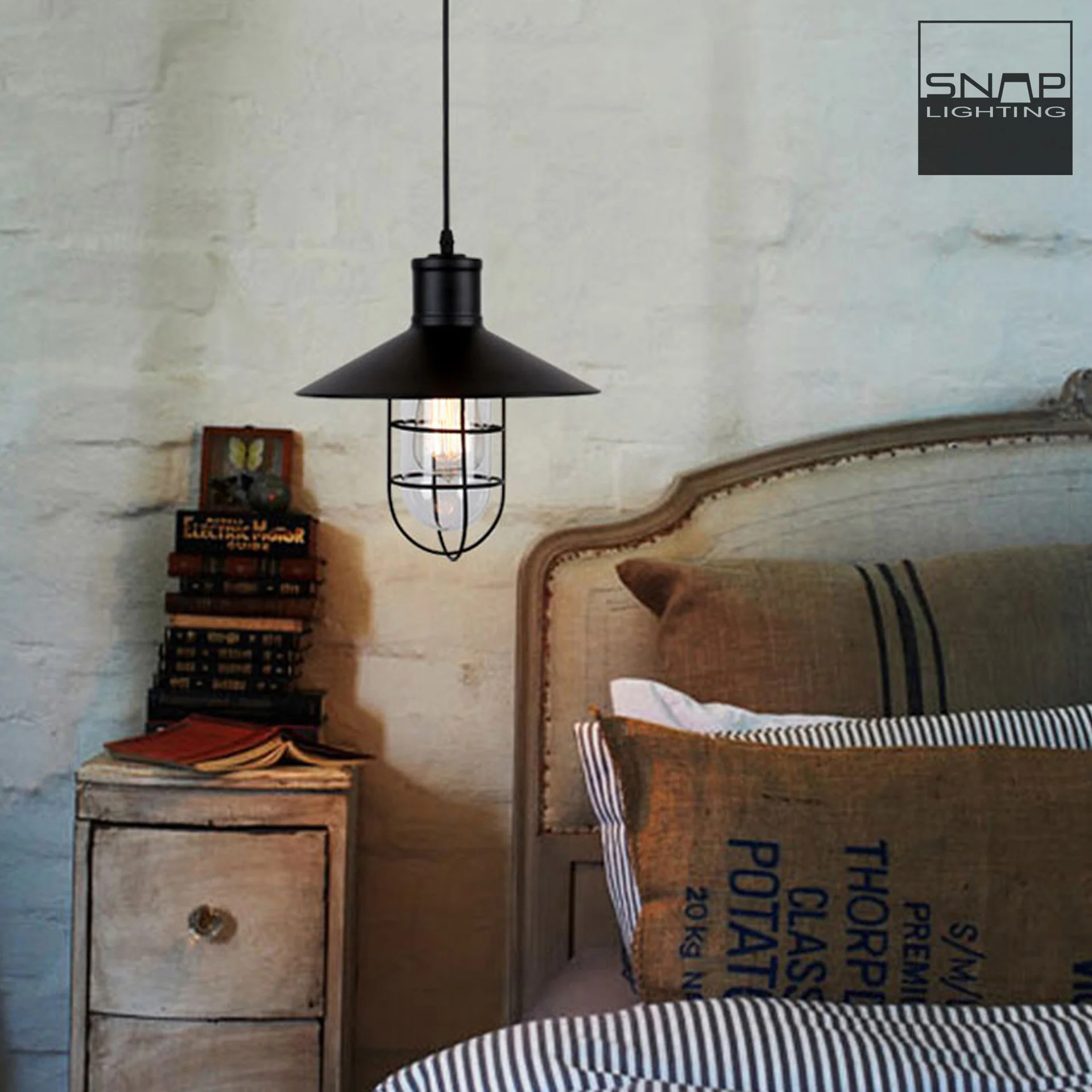 Pendant 27-3 B01.jpg