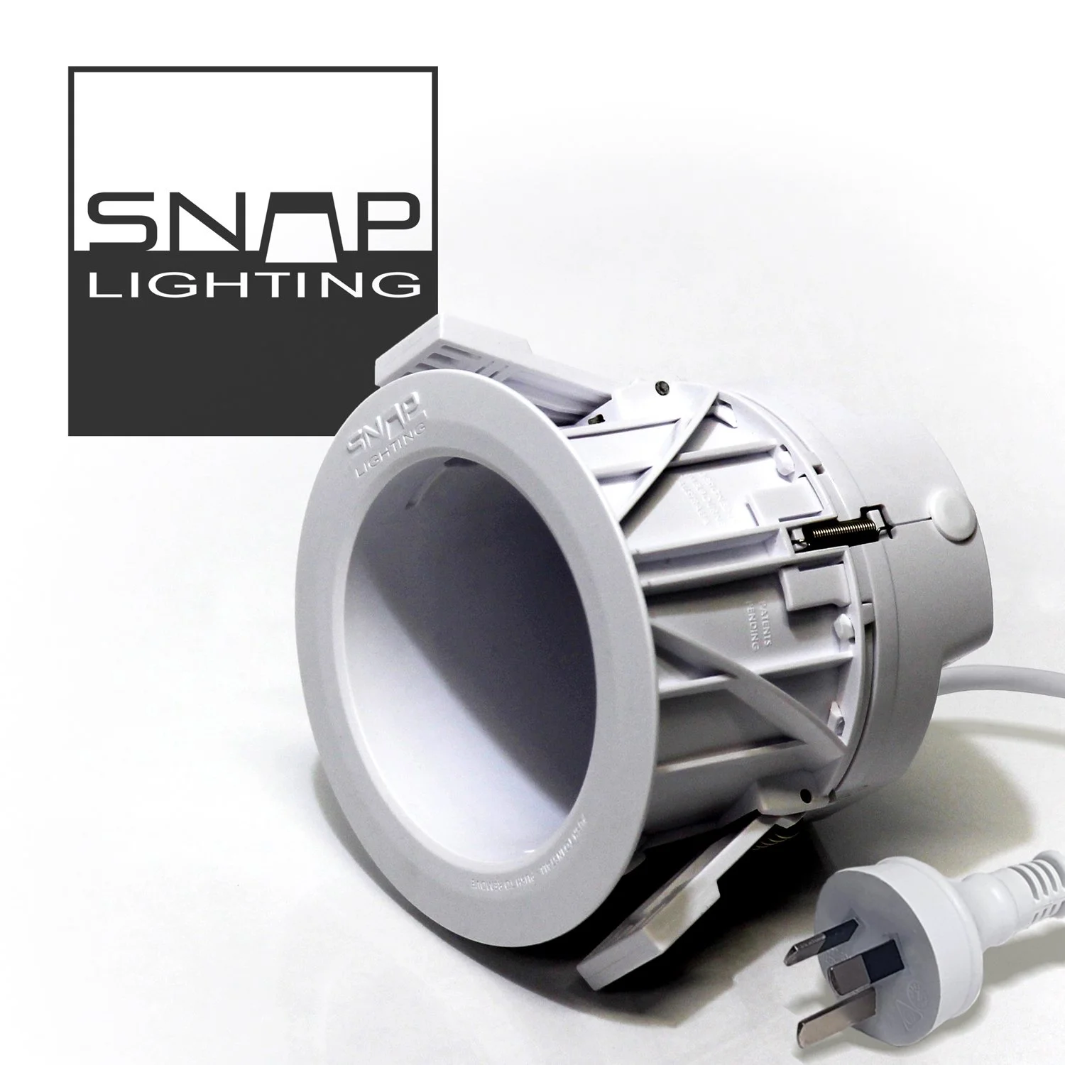 Universal Socket (FREE with all pendants)