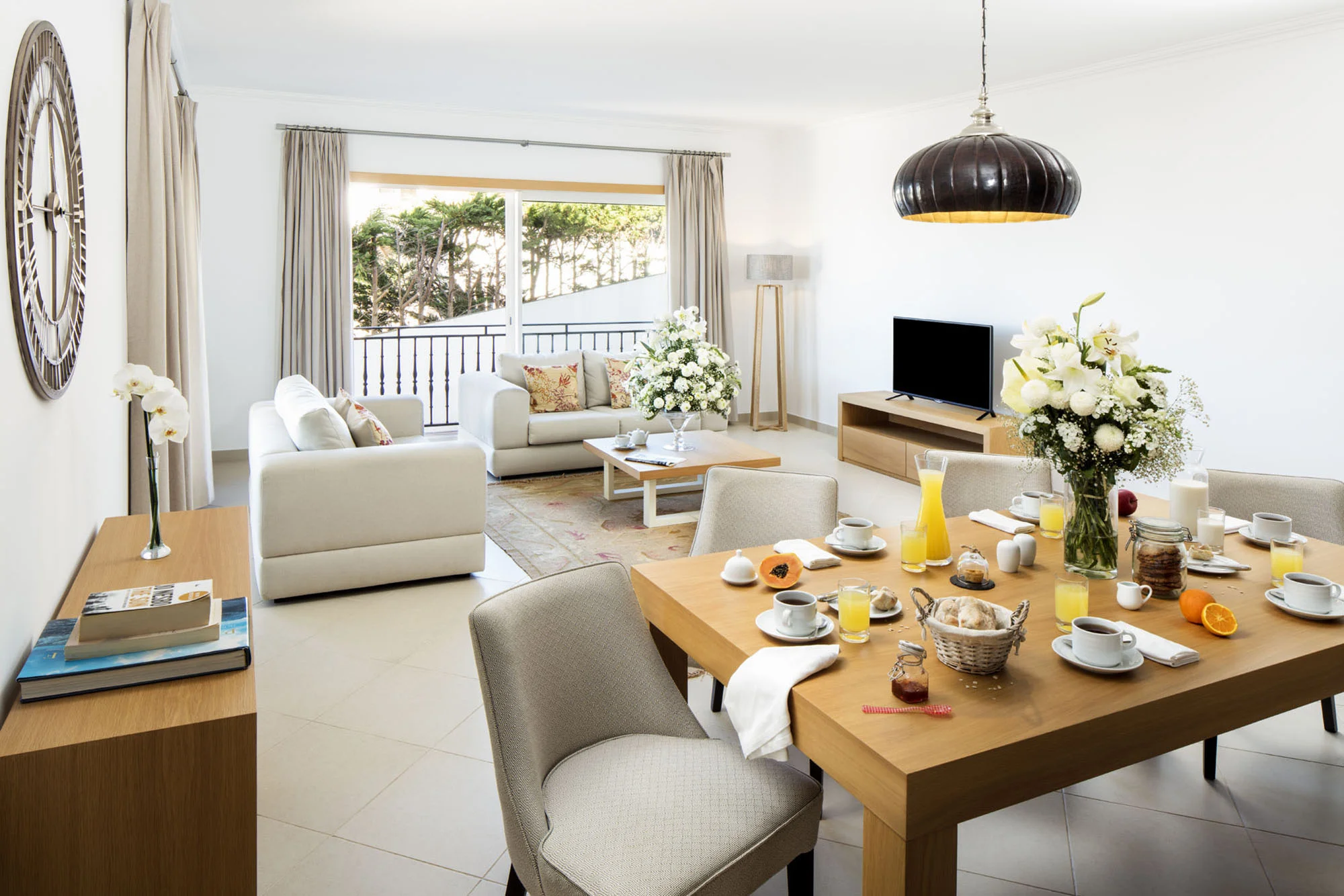 Living & Dining Room