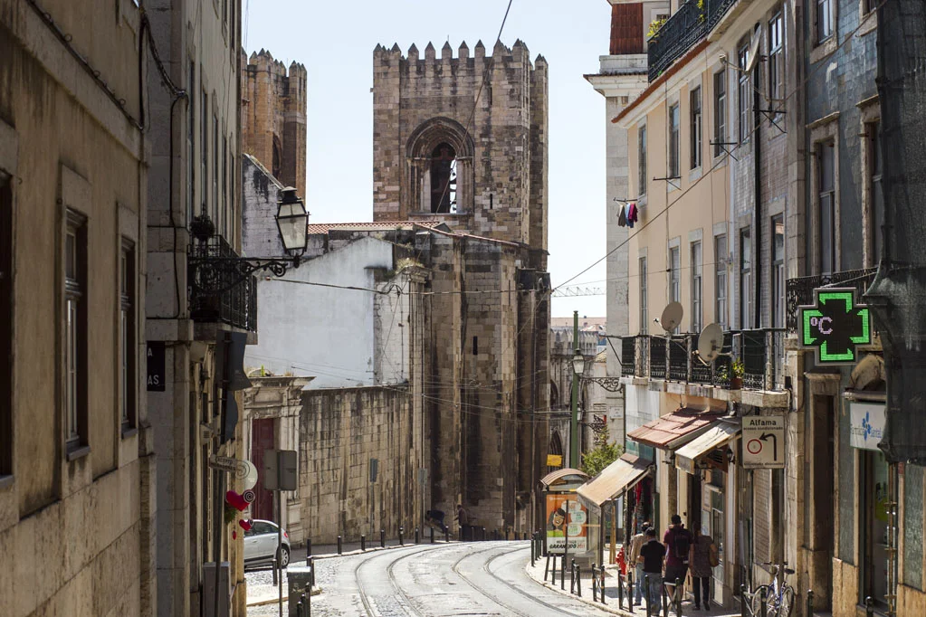 AndreVicenteGoncalves-Cathedral-Lisbon-Portugal-Europe-20110509-0005.jpg