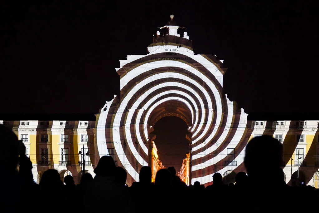 Circo de Luz at Praca do Comercio