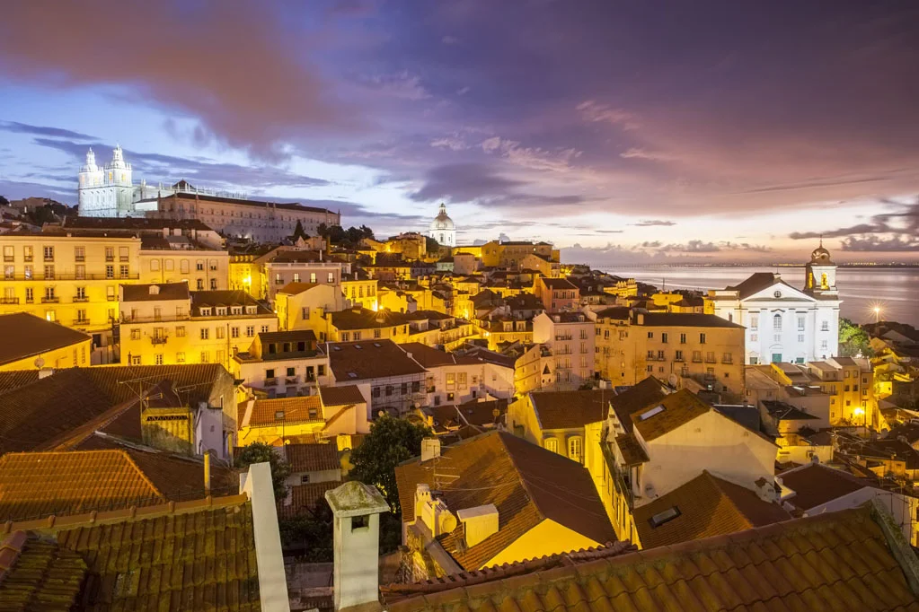 Sunrise at Portas do Sol