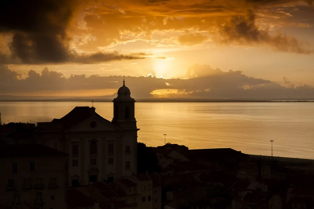 Sunrise at Portas do Sol