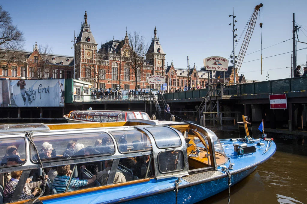 Canal Cruise