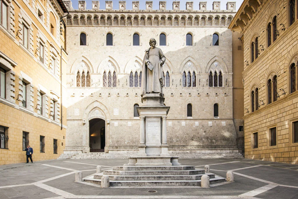 Statue of Sallustio Bandini